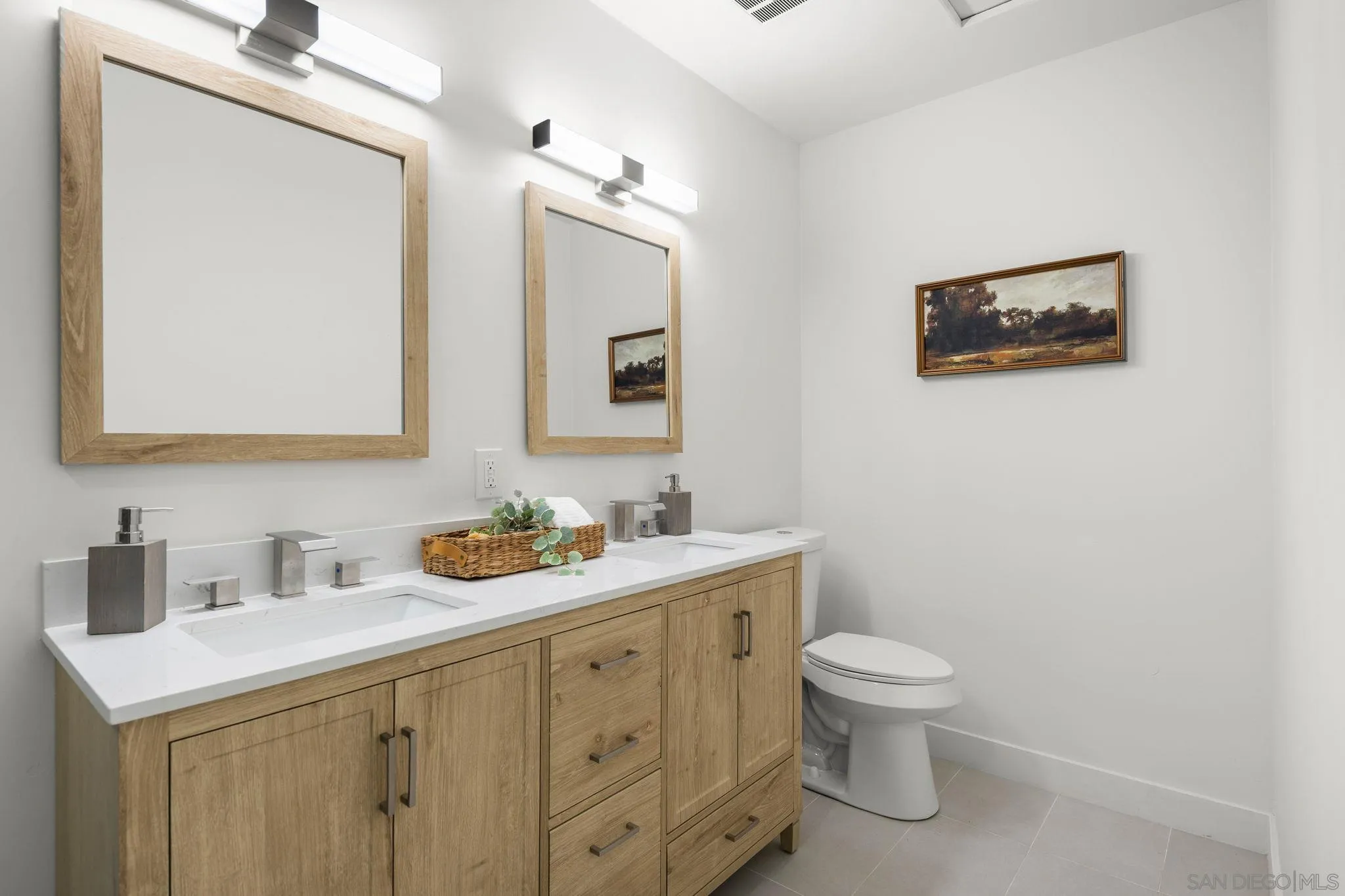 https://cdn.realtyfeed.com/cdn/127/260021169/374176b9483a368bf8c3878ad5b22ca2.webp