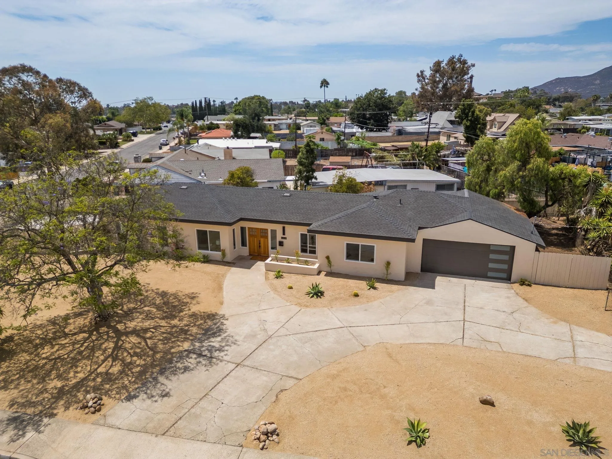 https://cdn.realtyfeed.com/cdn/127/260021169/6e339cce942301a31e23d748ae88dc18.webp