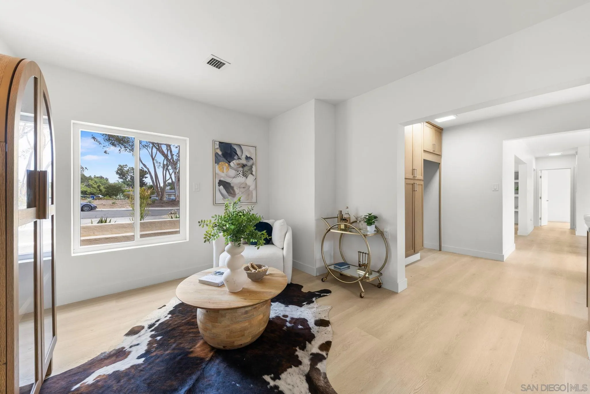 https://cdn.realtyfeed.com/cdn/127/260021169/e50f358b2cf73c8b4036a33cb37287b8.webp