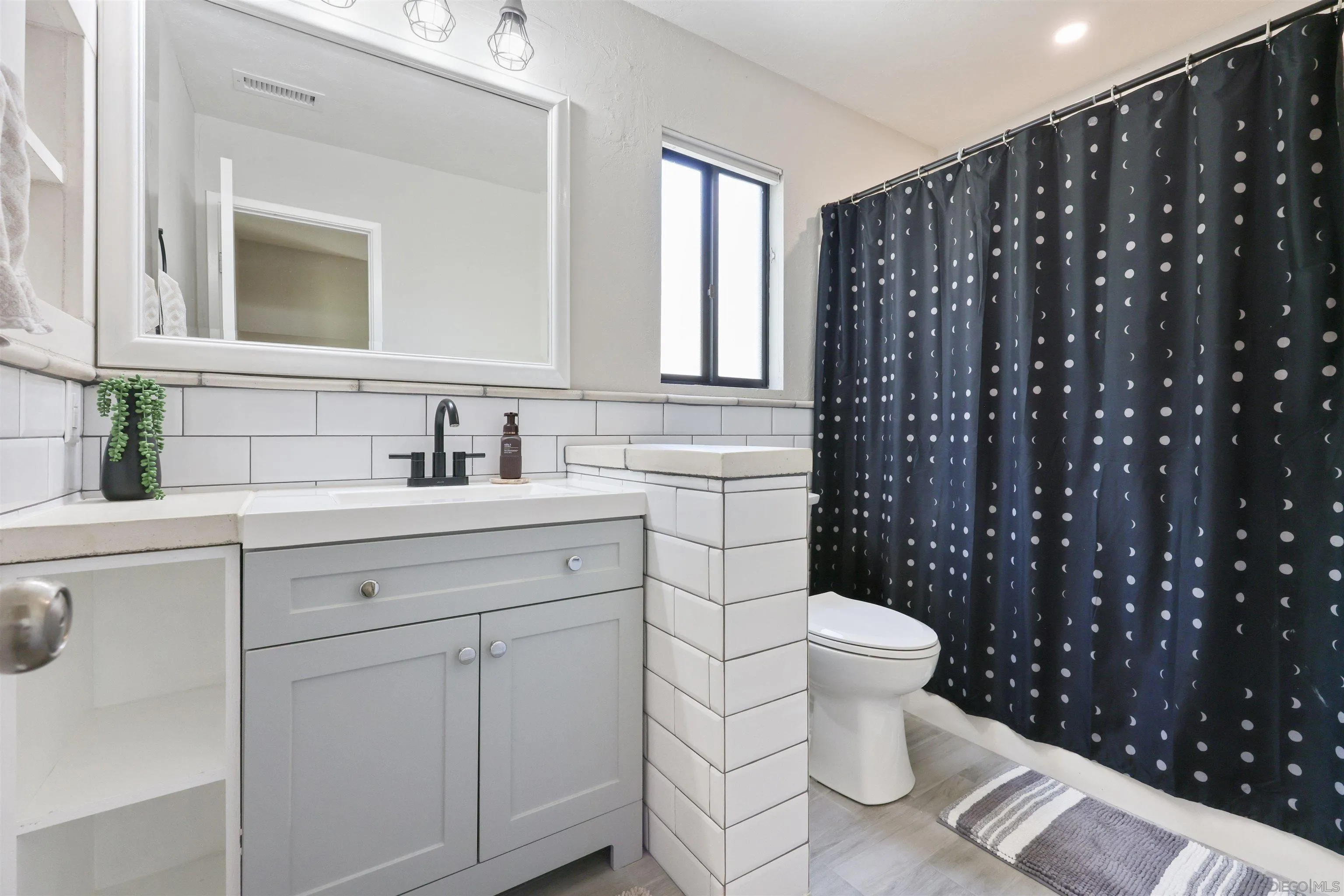 https://cdn.realtyfeed.com/cdn/127/260021172/42f9aec4539ee27a5a6ef3db0beeebff.webp