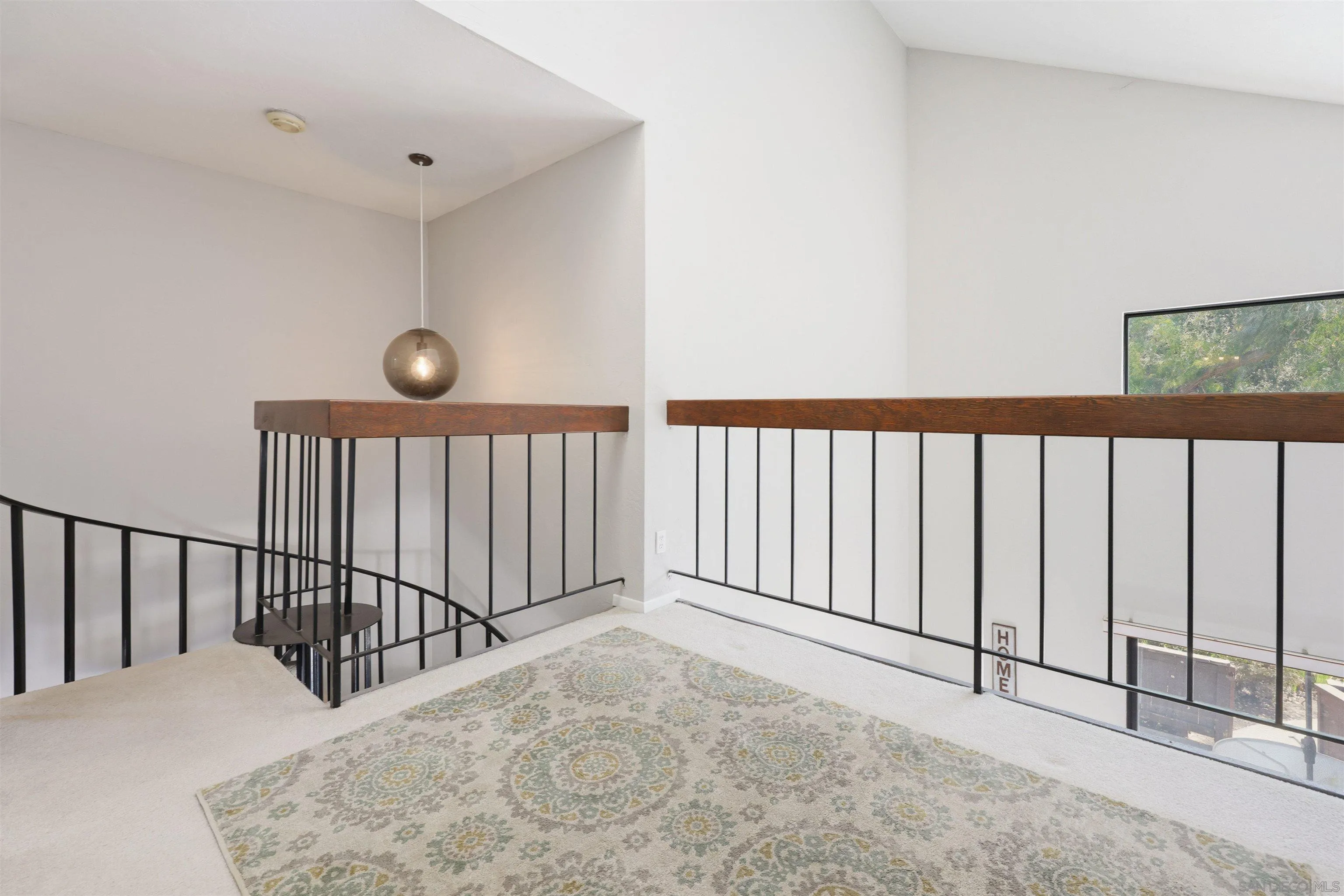 https://cdn.realtyfeed.com/cdn/127/260021172/46944fadf11b71d7d168a9e9575c4e9f.webp