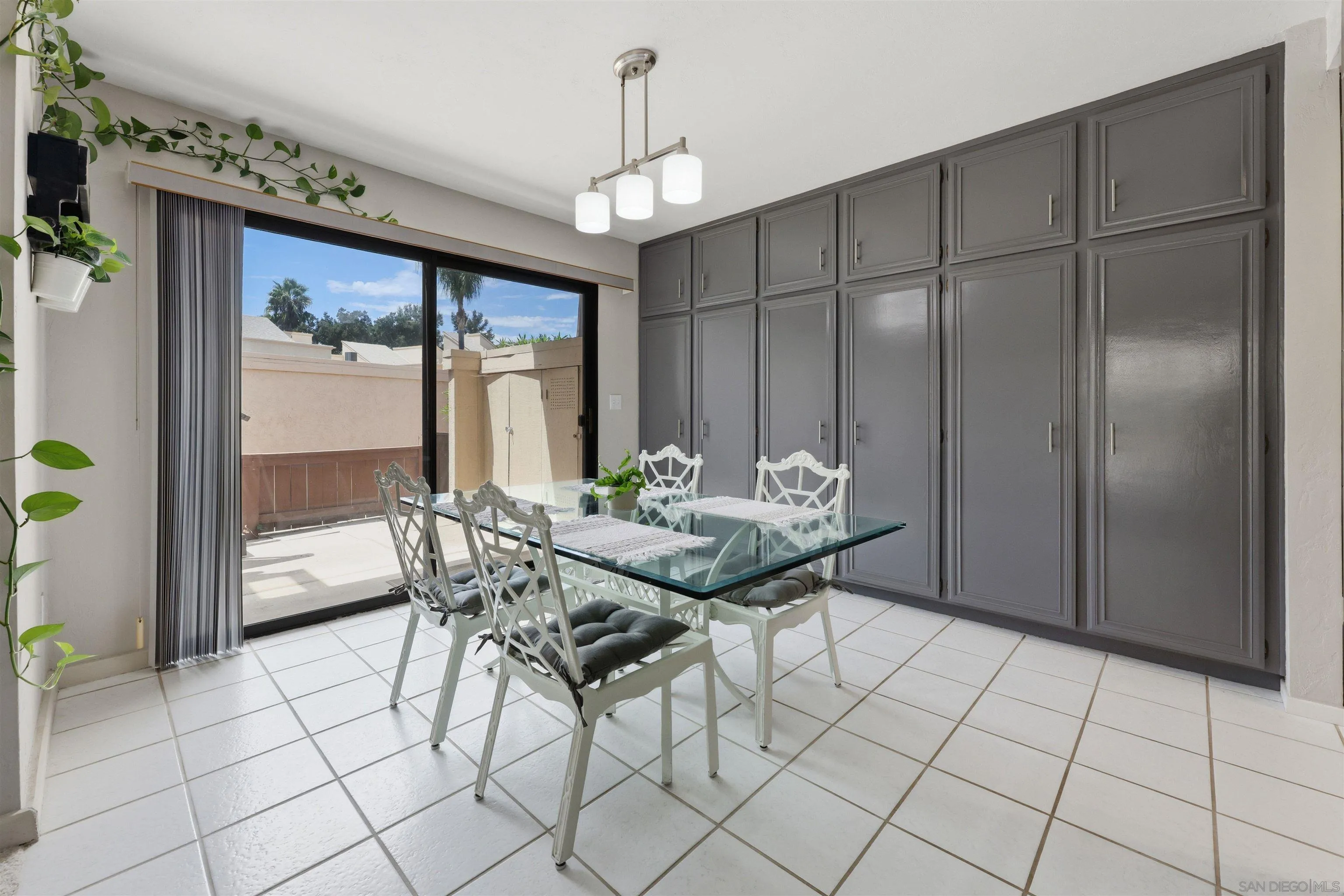 https://cdn.realtyfeed.com/cdn/127/260021172/6c0edcd24a762541a0d6e1f9f63744cf.webp