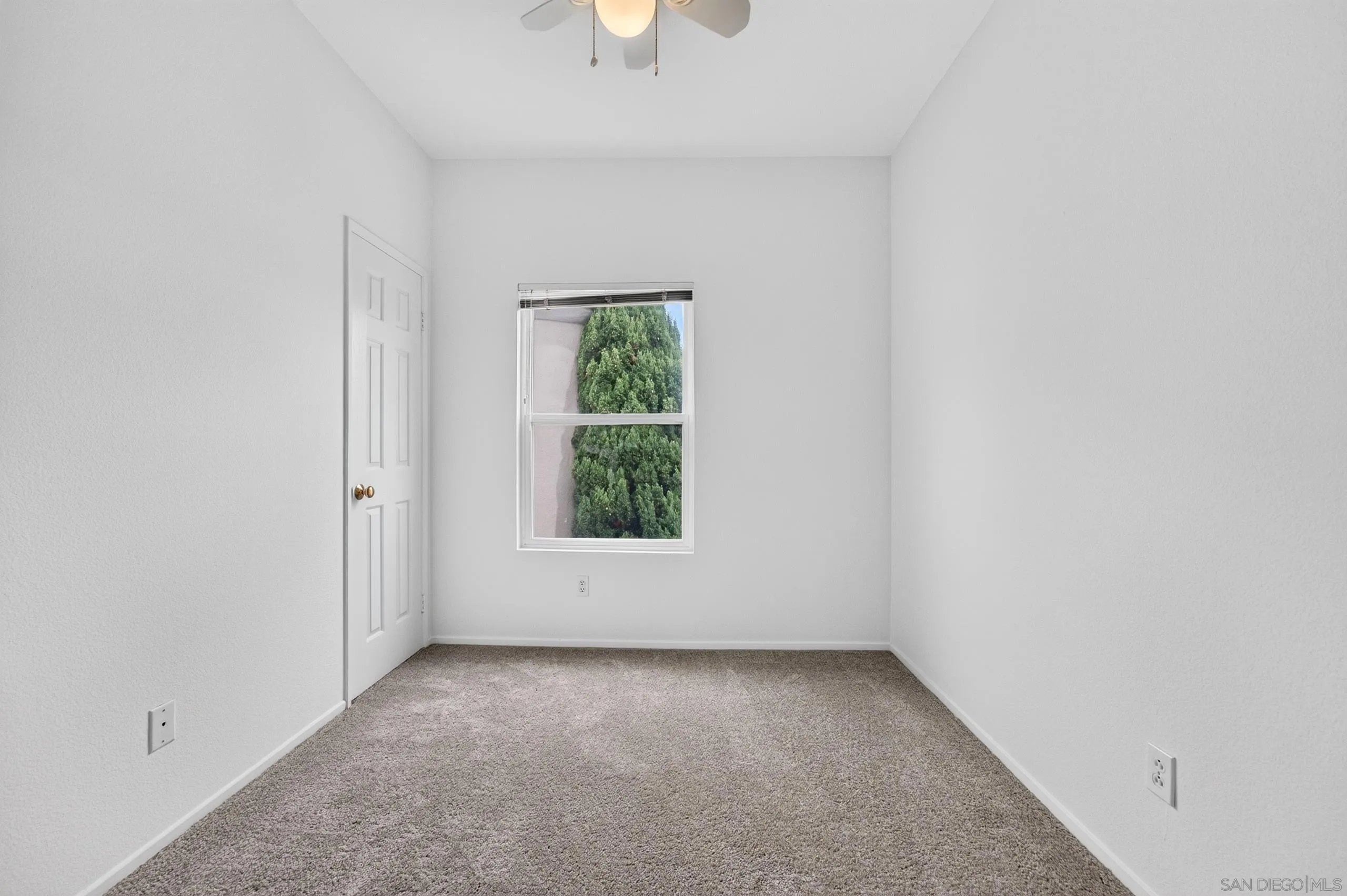 https://cdn.realtyfeed.com/cdn/127/260021173/04a3c6d9a8083a42cb92305972842cfe.webp