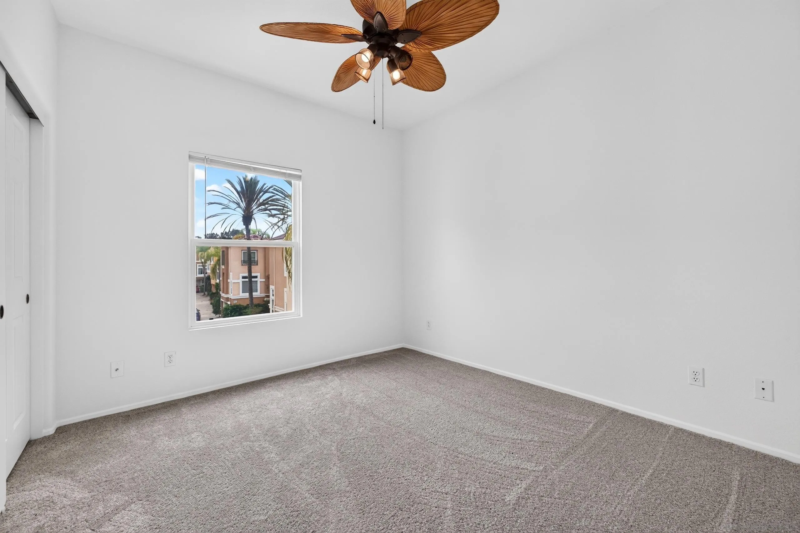 https://cdn.realtyfeed.com/cdn/127/260021173/1655e62785b7a77f26fa44de6fbc9b4d.webp
