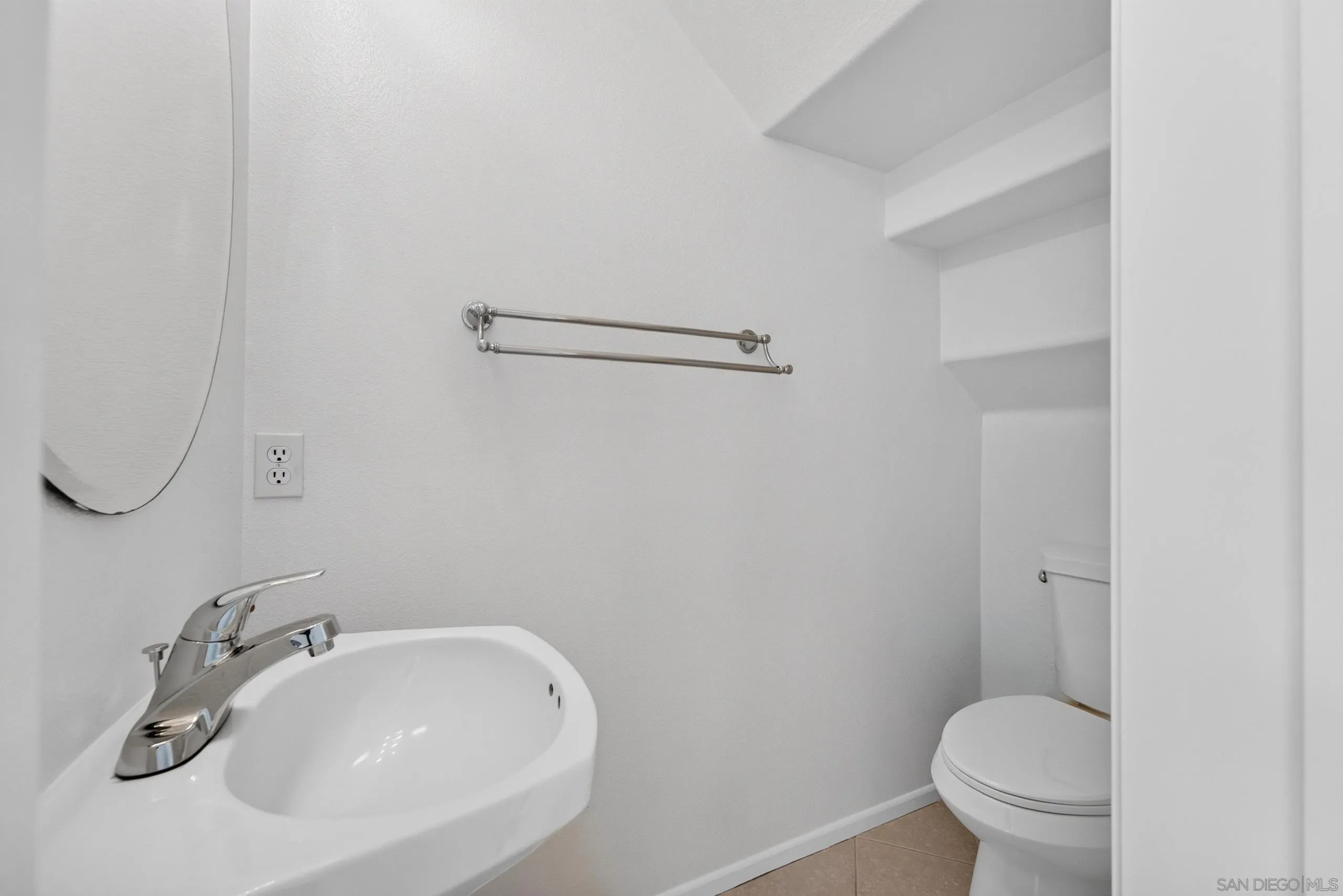 https://cdn.realtyfeed.com/cdn/127/260021173/21aed68615a3335d206e43cc78b5d533.webp