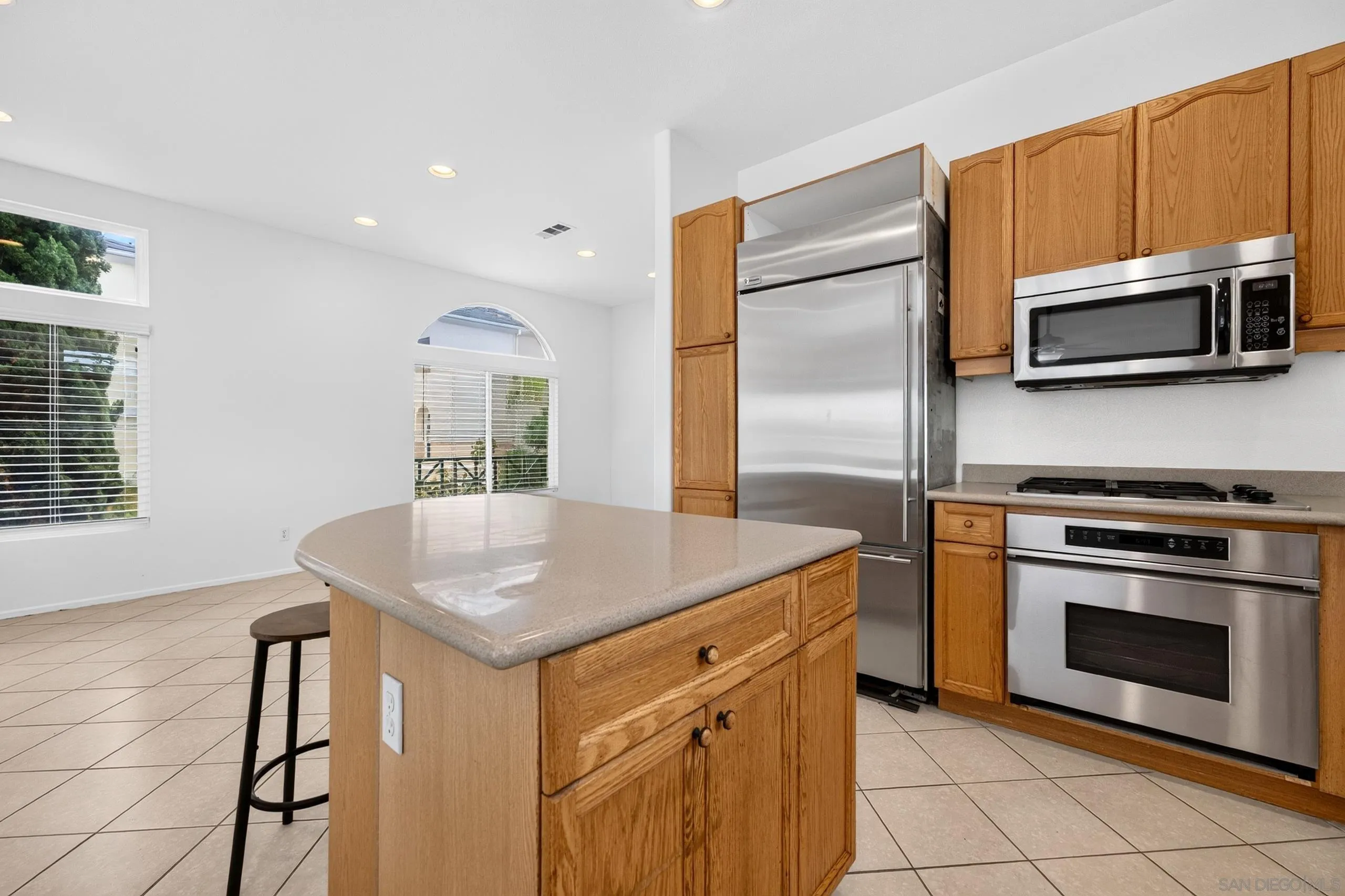 https://cdn.realtyfeed.com/cdn/127/260021173/78648041e32ea4c63c4a0974d70d2ddf.webp