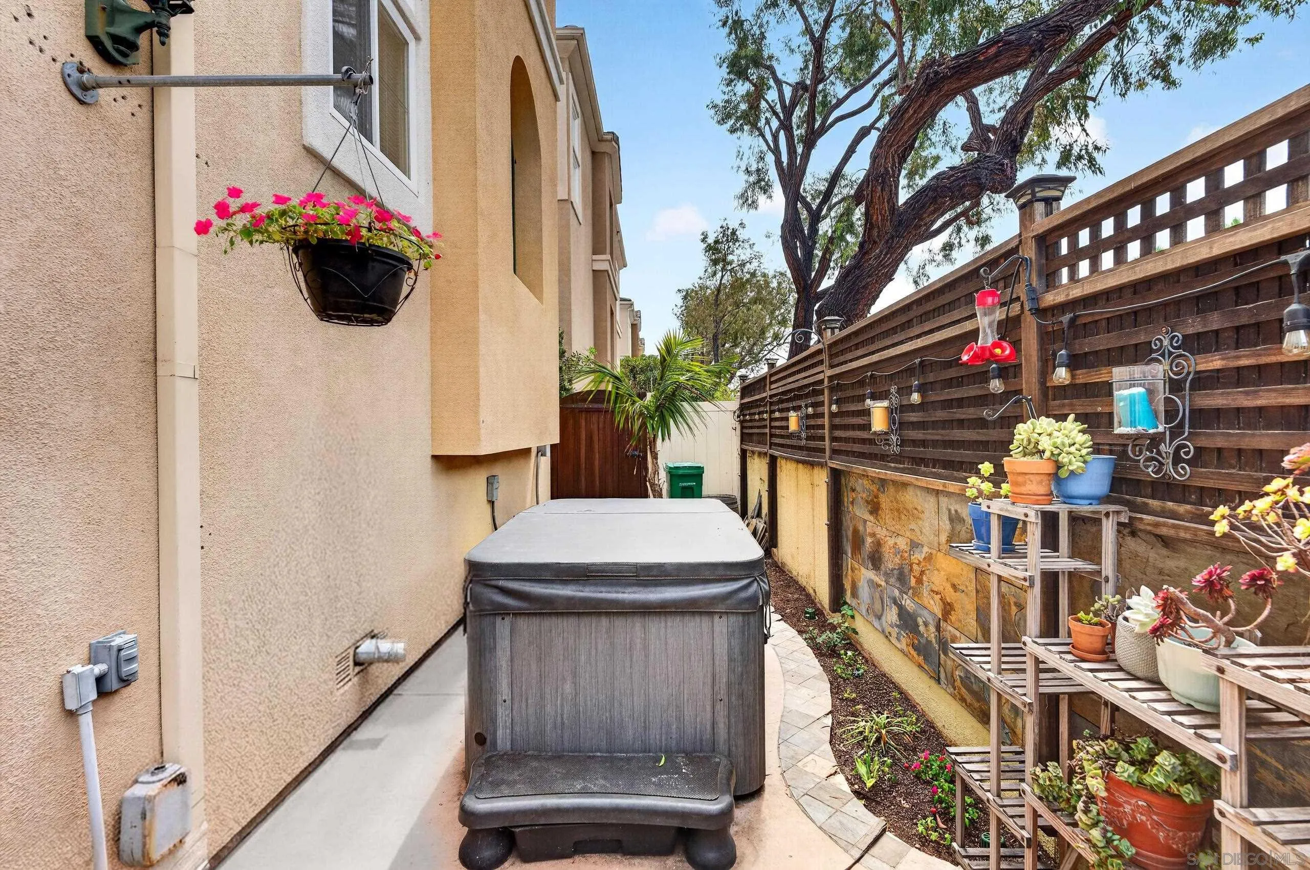 https://cdn.realtyfeed.com/cdn/127/260021173/a0acc83441cf9ed08596f541f713acd8.webp