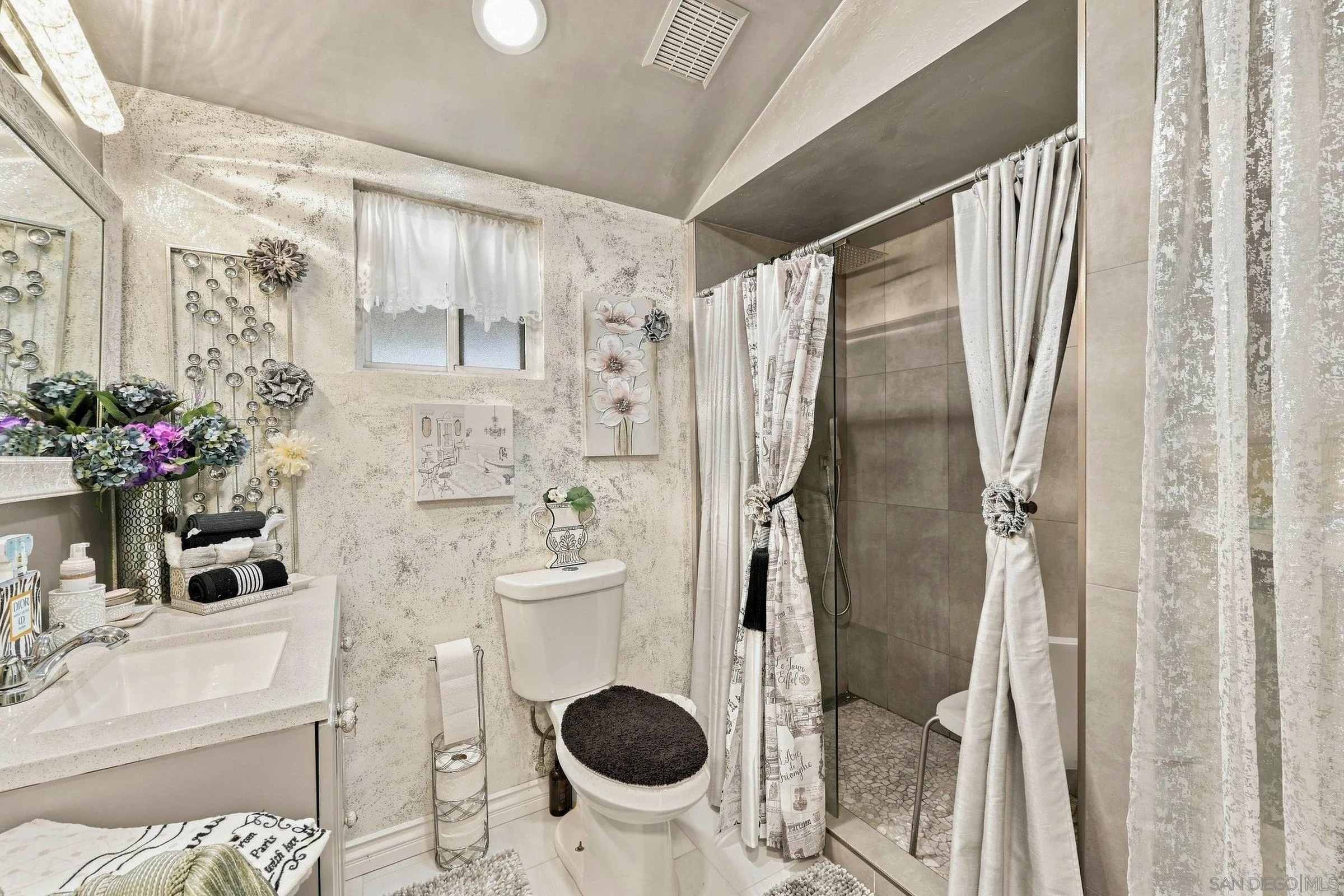 https://cdn.realtyfeed.com/cdn/127/260021175/2b5689deacb31ab6a1034ea9fad18894.webp