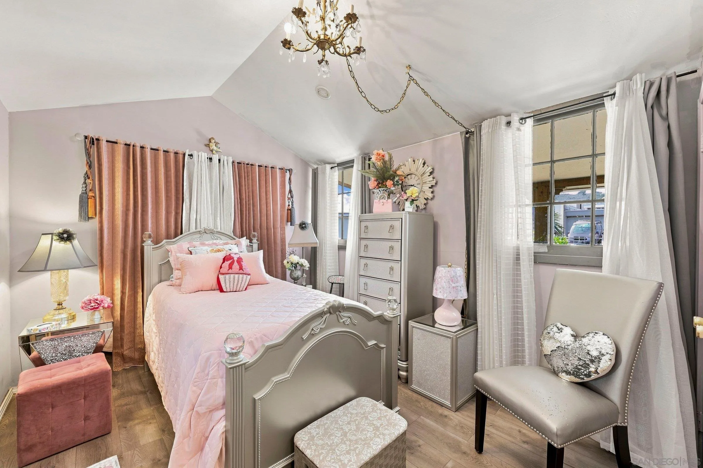 https://cdn.realtyfeed.com/cdn/127/260021175/c6eeffaa77dc77dc59e7a37c138c2d4c.webp
