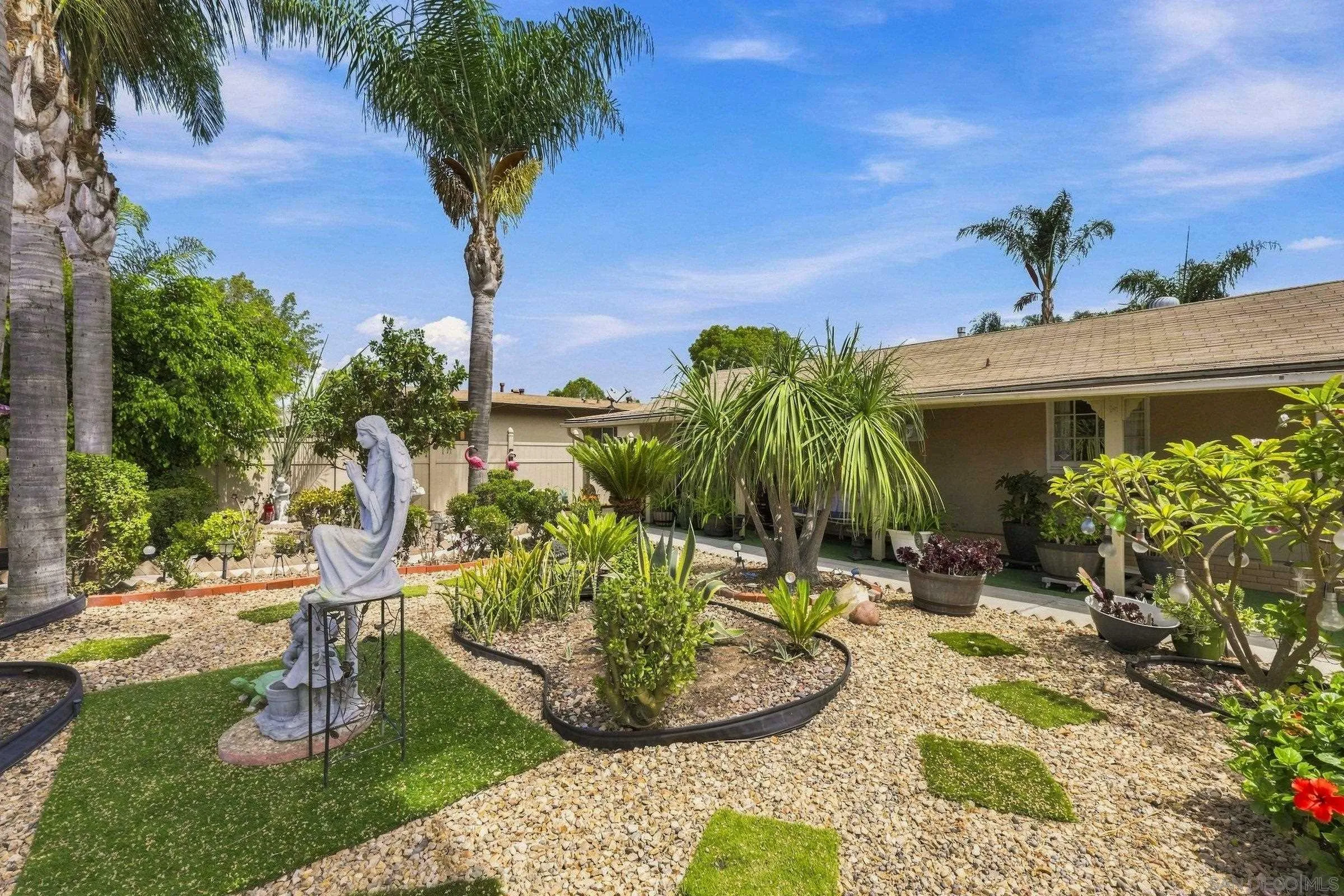 https://cdn.realtyfeed.com/cdn/127/260021175/f7d2921be57985f2ec2279358f2ee21b.webp