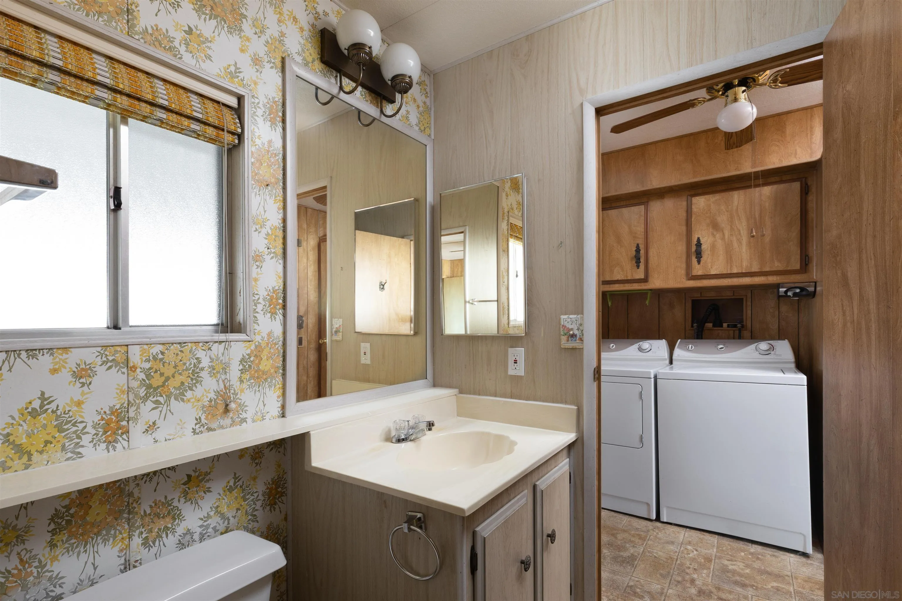 https://cdn.realtyfeed.com/cdn/127/260021176/1f85b06c7c04bd6cf0da3854771ddc41.webp