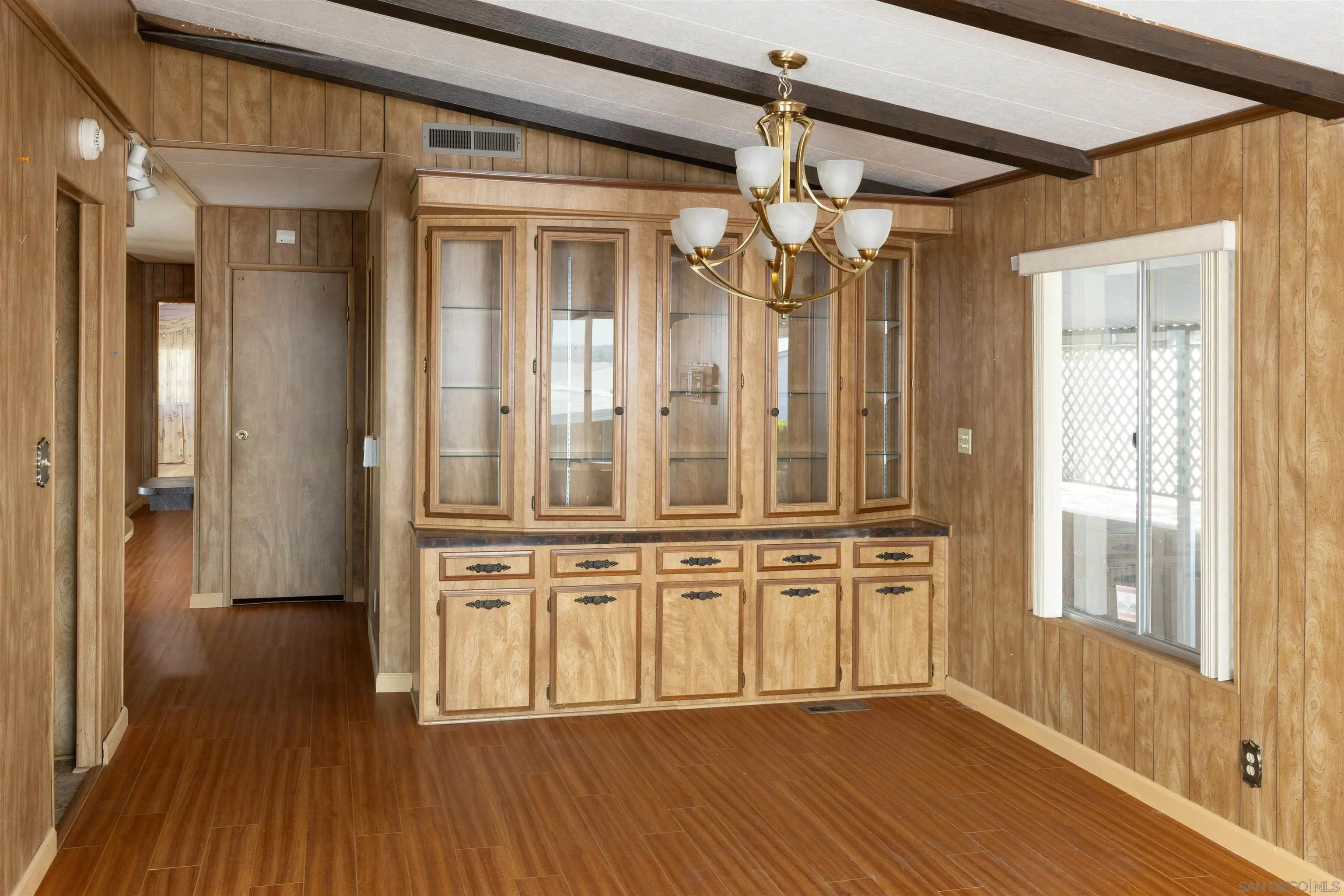 https://cdn.realtyfeed.com/cdn/127/260021176/db6b0cfeca03df2f43161dd80851fd15.webp