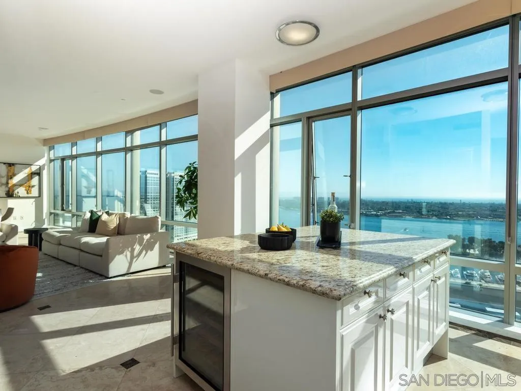 https://cdn.realtyfeed.com/cdn/127/260021177/d8c1f812ed5b54798b8122197c684e81.webp