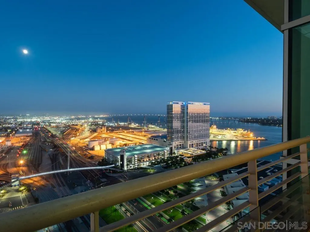 https://cdn.realtyfeed.com/cdn/127/260021177/e21d3c262f00598c0b42dbf872cccc8c.webp