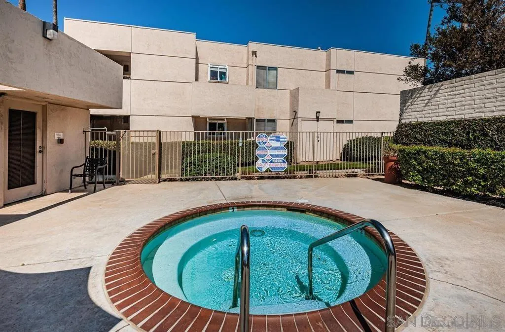https://cdn.realtyfeed.com/cdn/127/260021178/3e70bc3f6ef624f059084b4077cc3f8f.webp