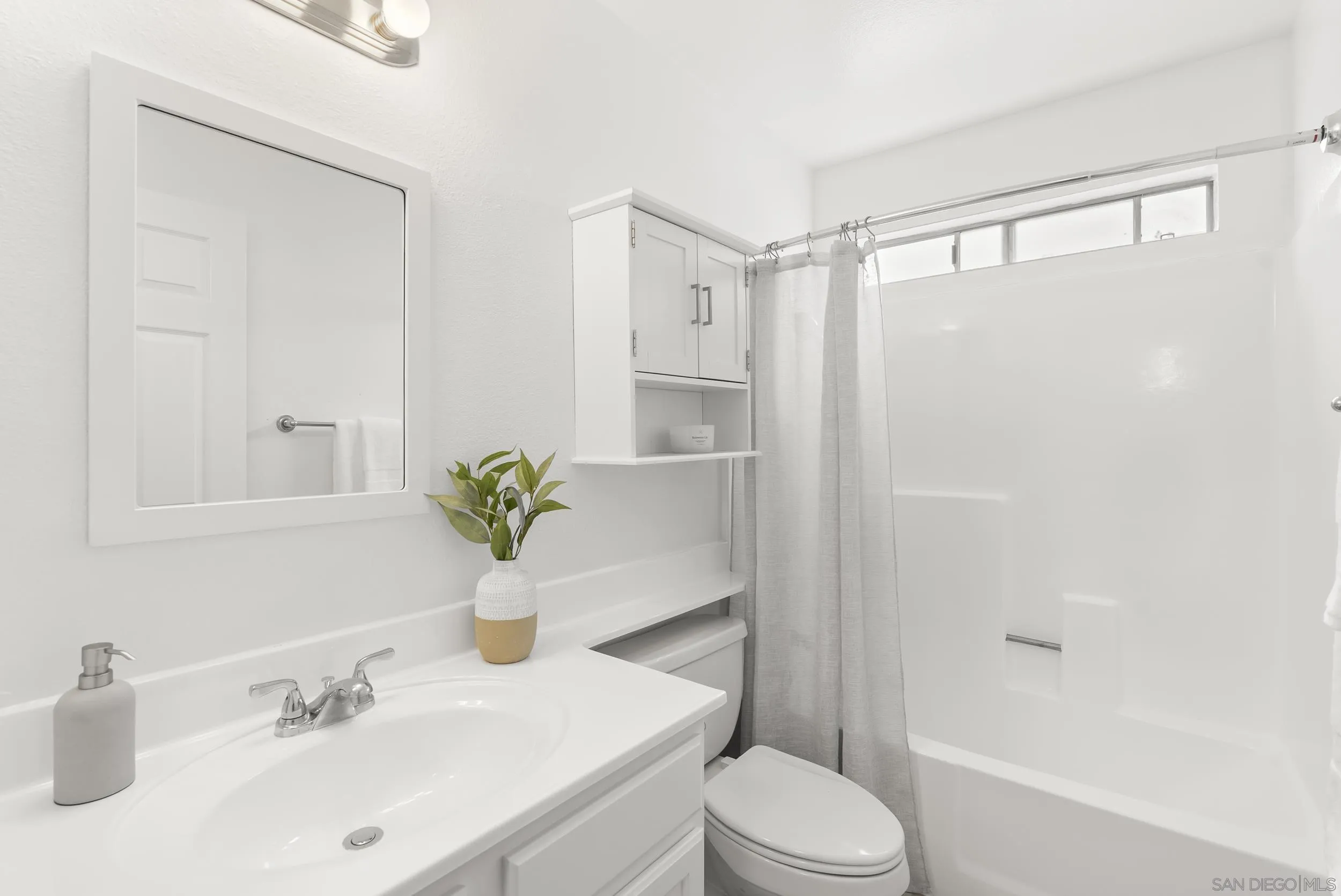 https://cdn.realtyfeed.com/cdn/127/260021178/59dfcfad734d0d4a4dae8a8bad4defc5.webp