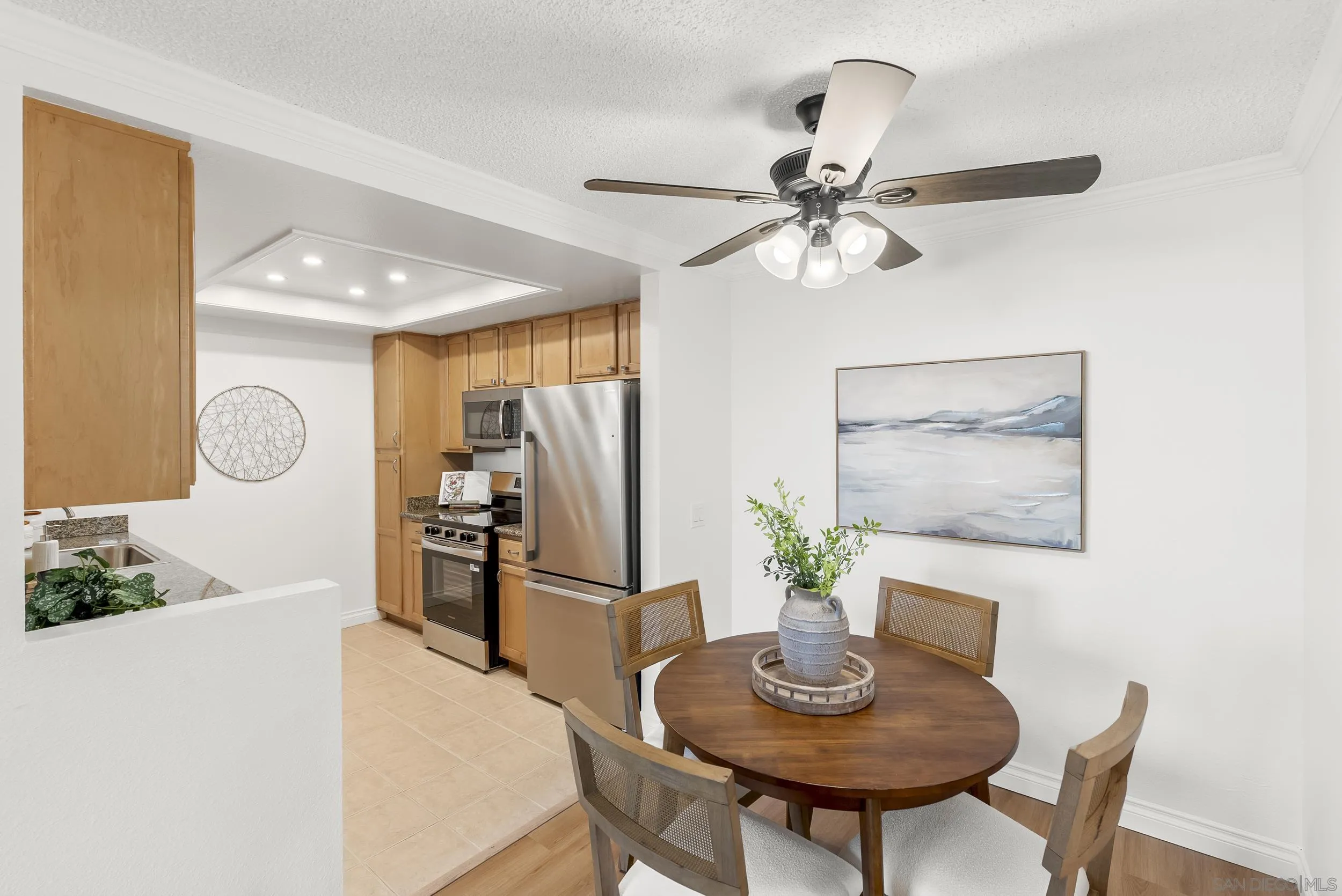 https://cdn.realtyfeed.com/cdn/127/260021178/79c42c3c0bfbfbab5d1292453cd25340.webp