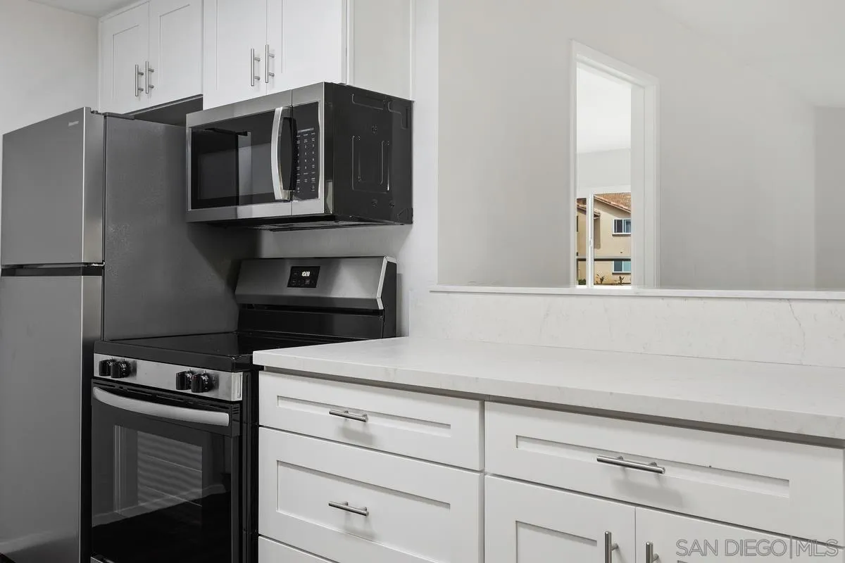 https://cdn.realtyfeed.com/cdn/127/260021179/13ad1ee57d218c1c3bade193fb117b43.webp