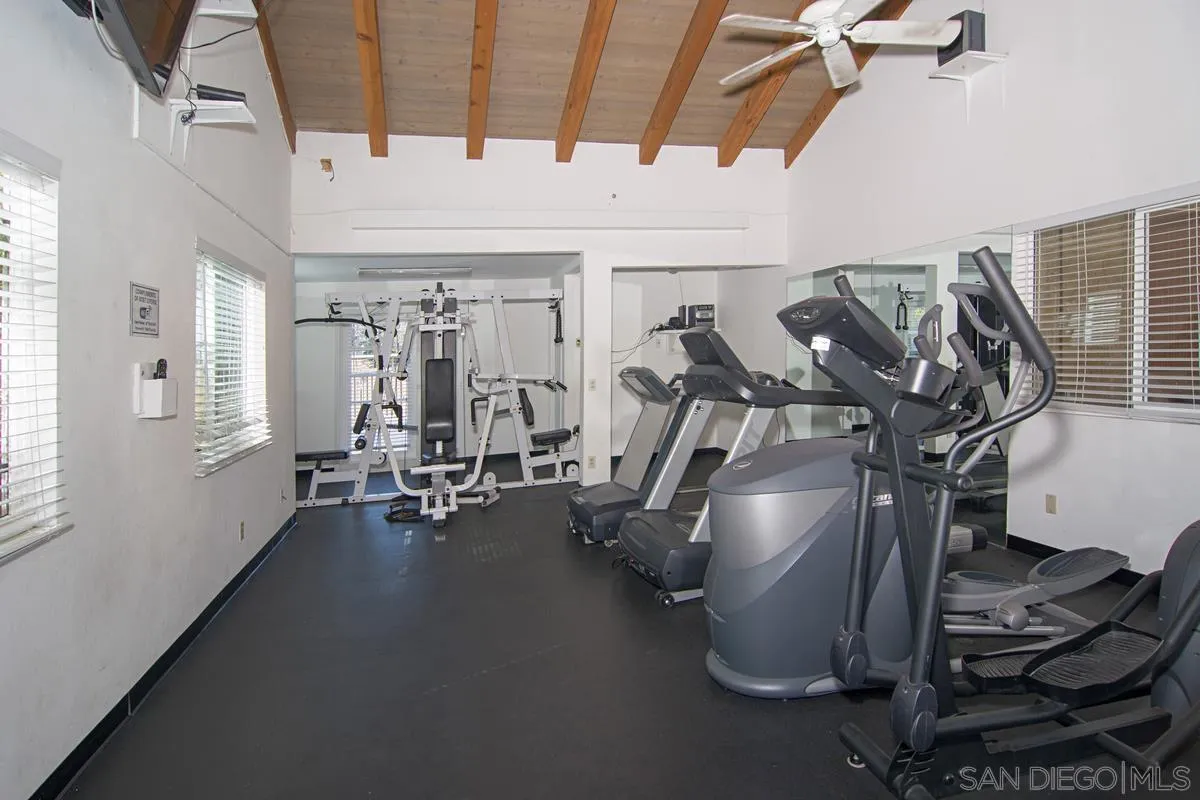 https://cdn.realtyfeed.com/cdn/127/260021179/5f943c6c22a392edfde8cc1e5a3157c7.webp