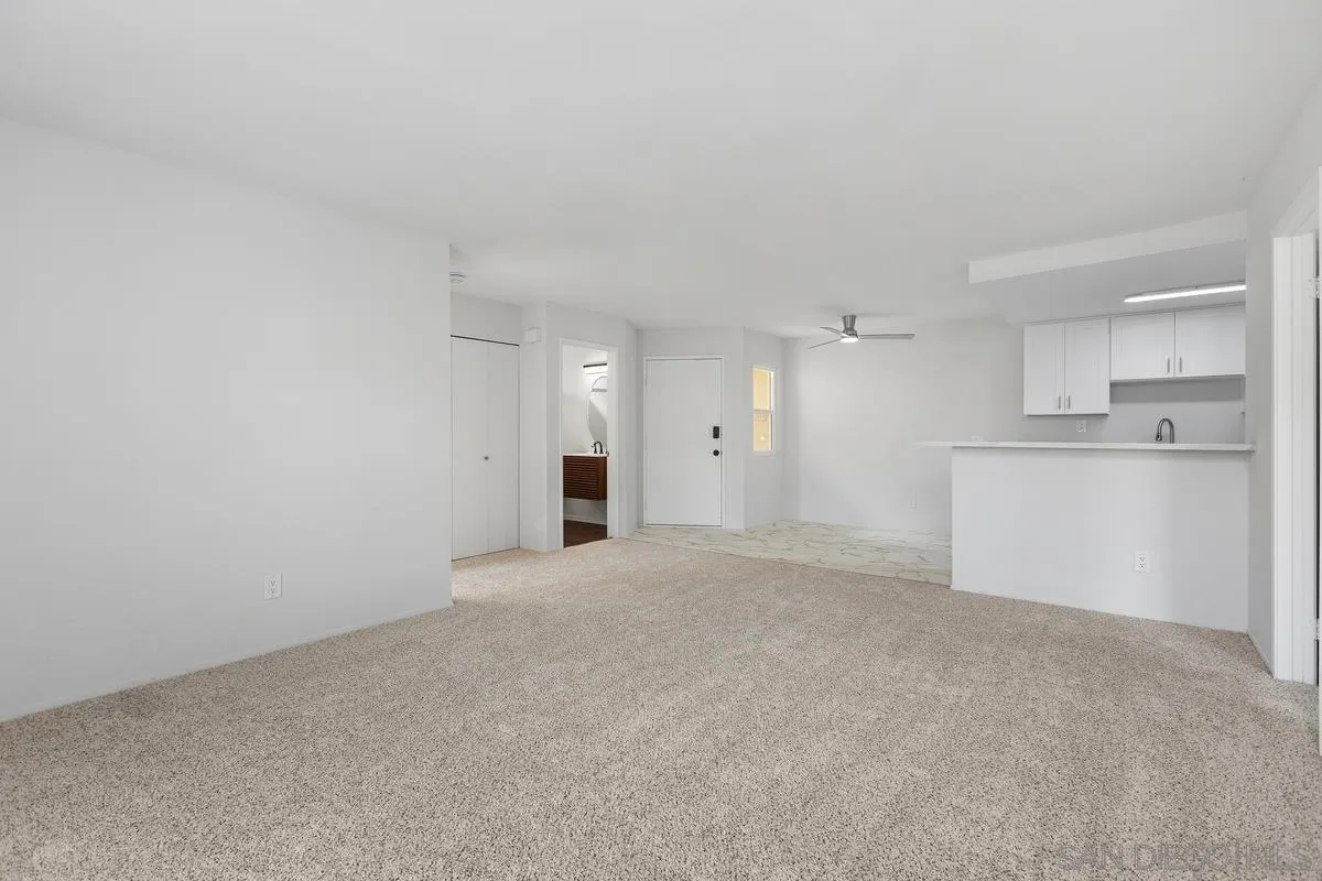 https://cdn.realtyfeed.com/cdn/127/260021179/ba3cf755b1c020f5c575d60382258c68.webp