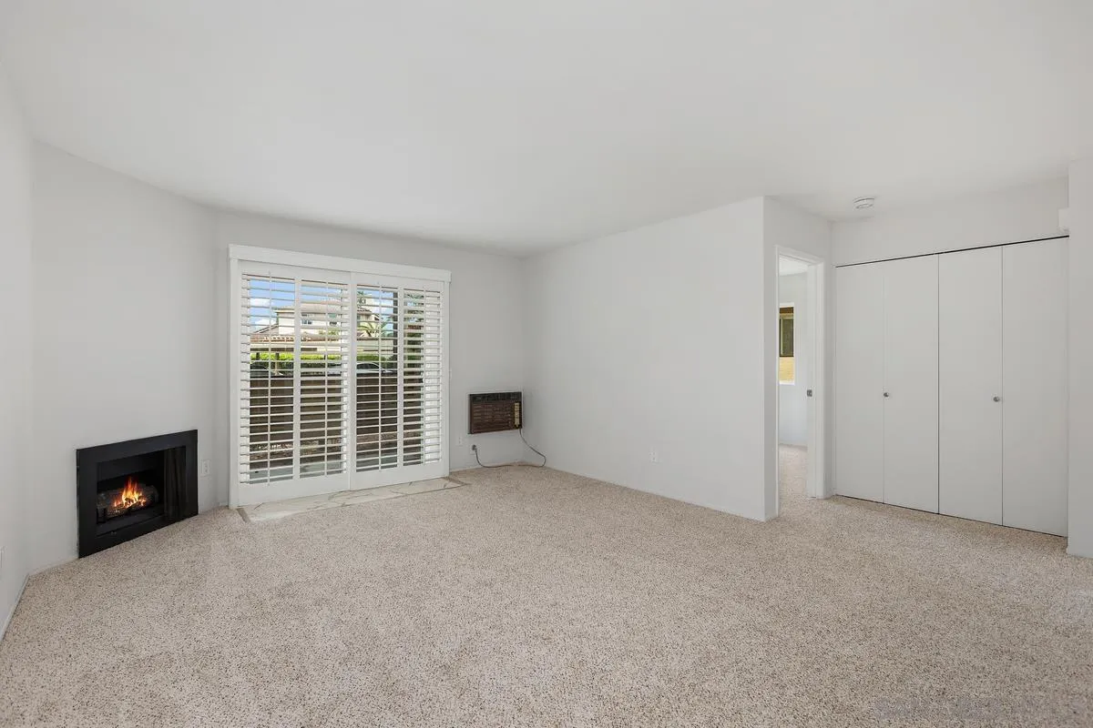 https://cdn.realtyfeed.com/cdn/127/260021179/c77d16c34cb5d5c5acb3e1da5afa3fde.webp