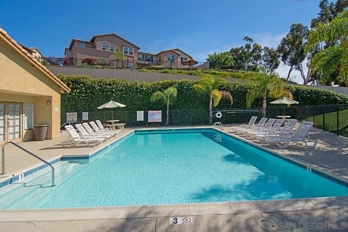 https://cdn.realtyfeed.com/cdn/127/260021179/f299231dd1ca446b1aef5b542ac2aea9.webp