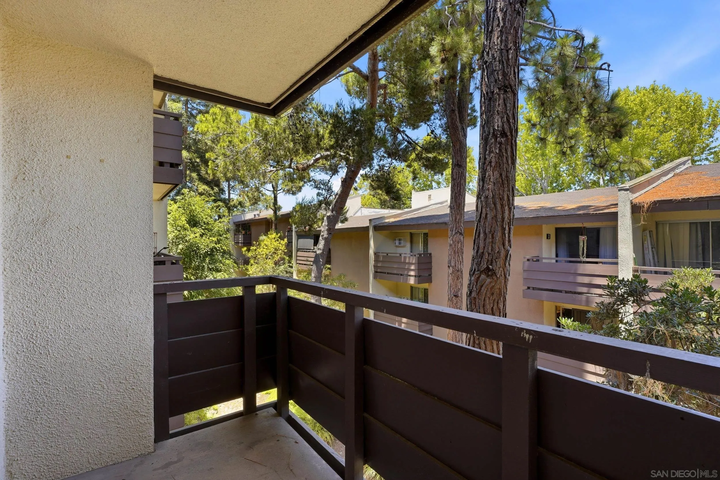 https://cdn.realtyfeed.com/cdn/127/260021180/15020f92793bf89b7d69c78ca4fbb625.webp