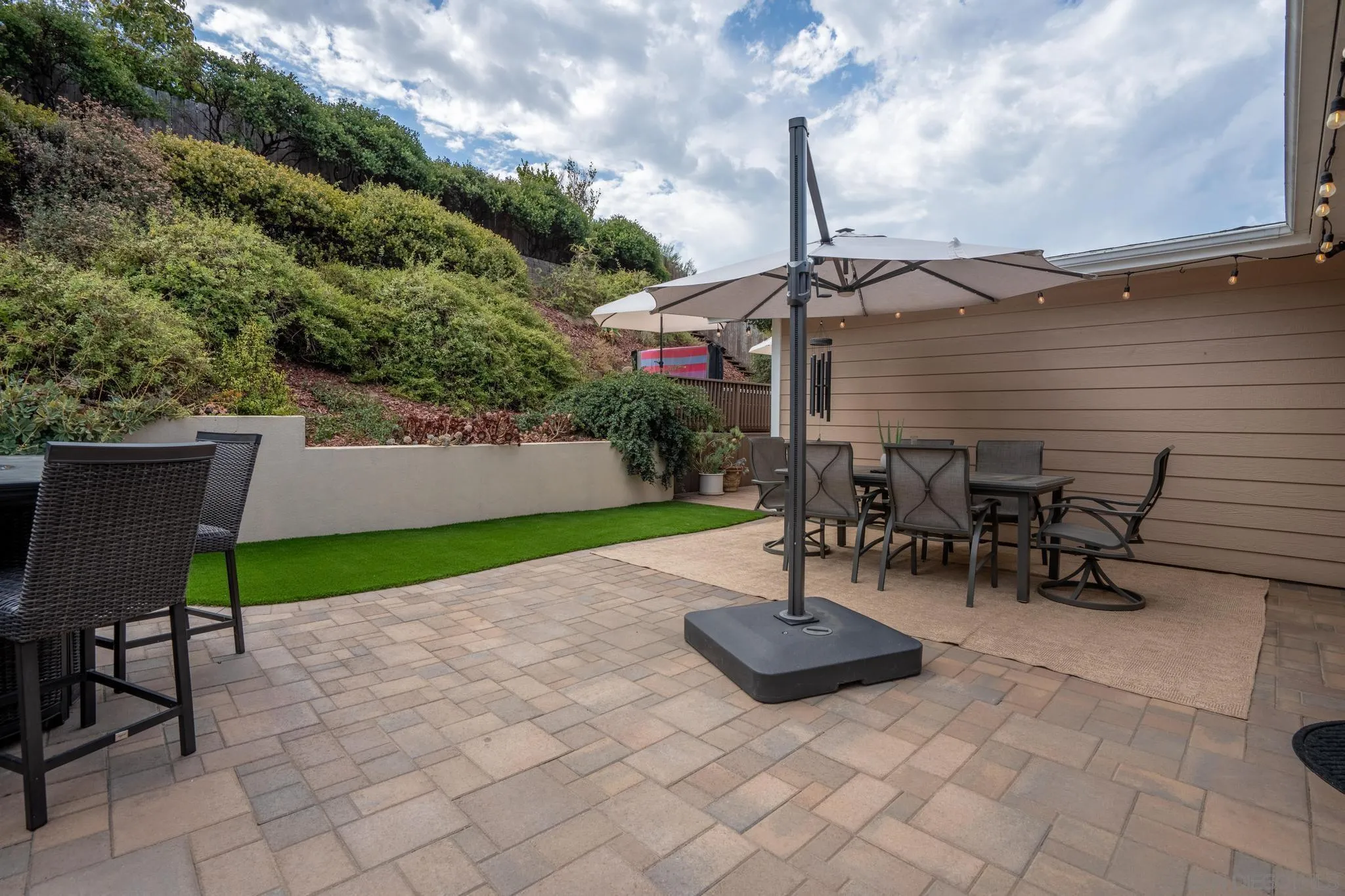 https://cdn.realtyfeed.com/cdn/127/260021183/d6024a9e1288b6675a50149d984ed3e1.webp