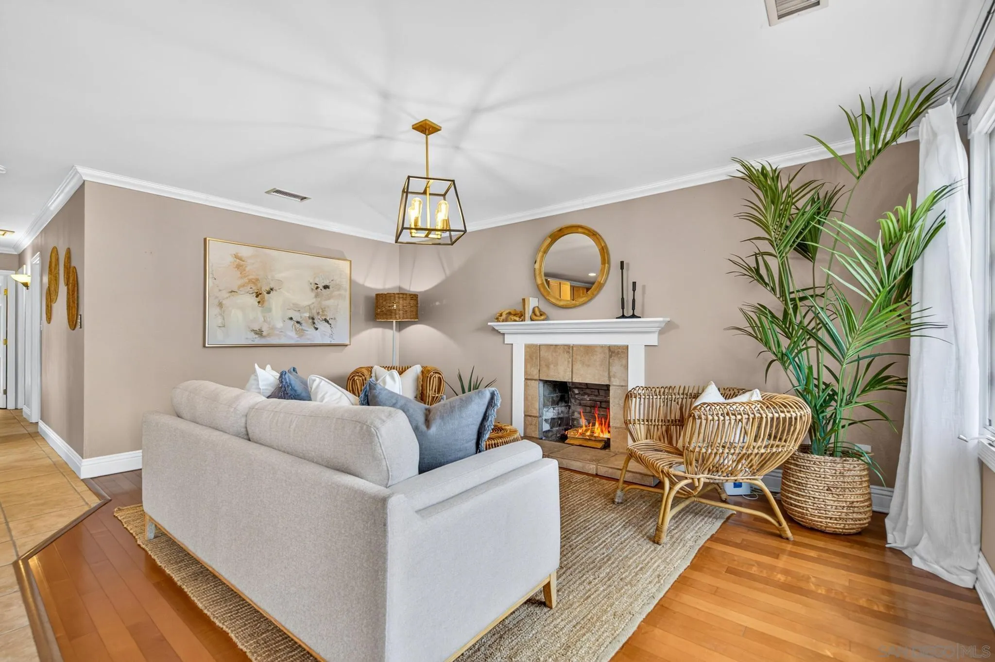https://cdn.realtyfeed.com/cdn/127/260021183/d63042eb8dbc6345237b9bc8f99d95ab.webp