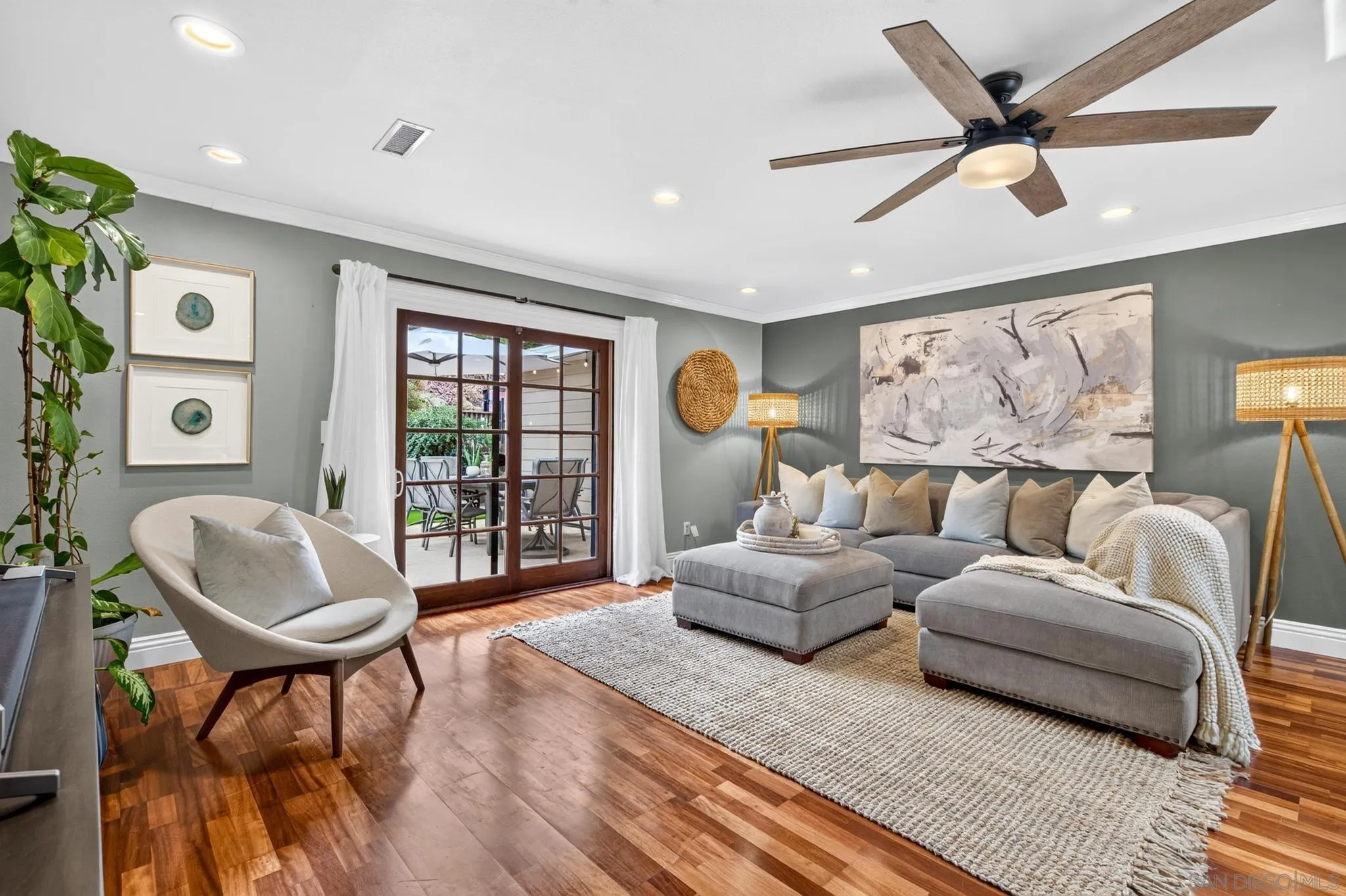 https://cdn.realtyfeed.com/cdn/127/260021183/e97c1dd8157f256e4bb0a6325fb344ae.webp