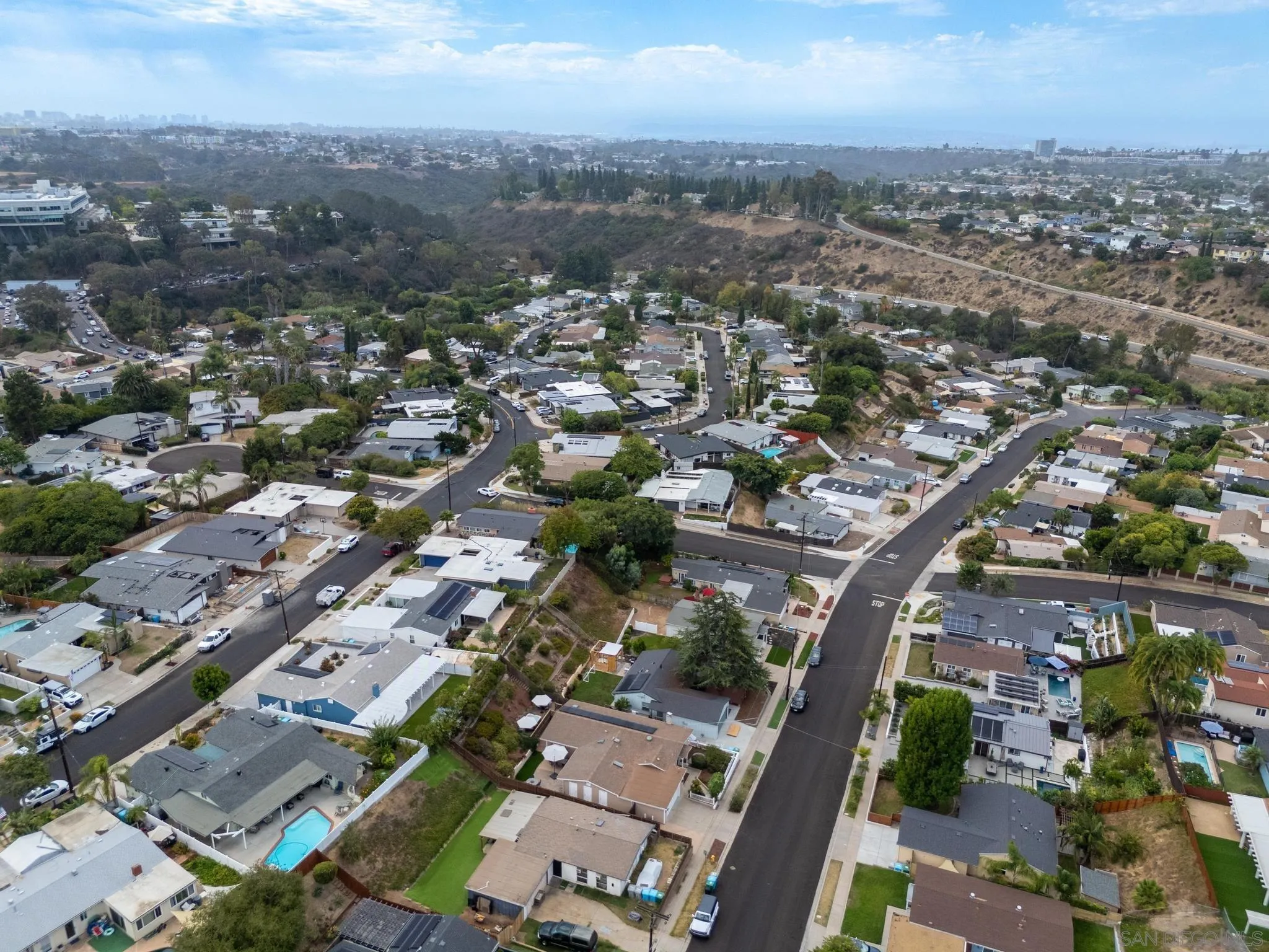 https://cdn.realtyfeed.com/cdn/127/260021183/e9986229a03545a1c809a9f5cb9edafb.webp