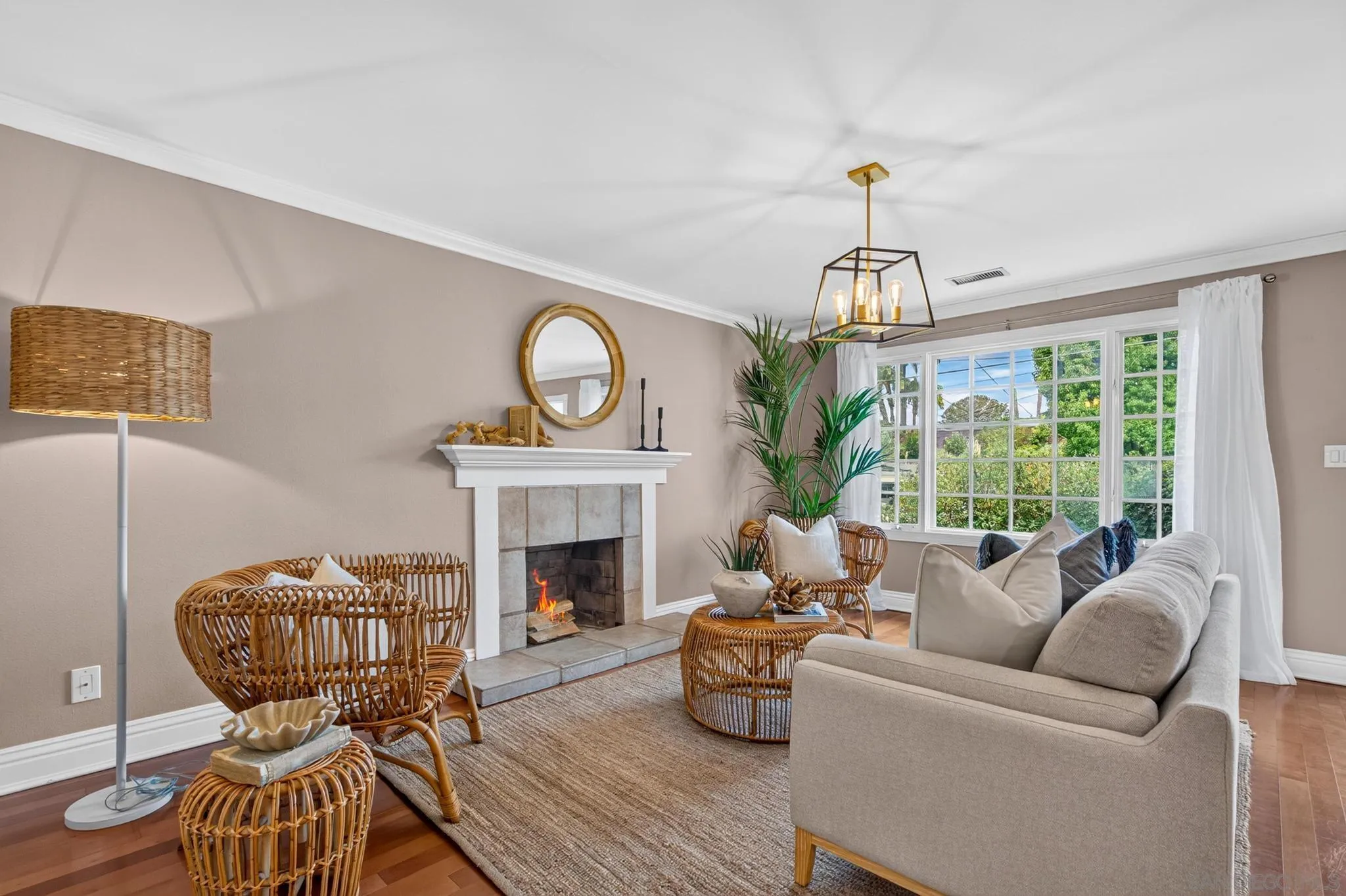 https://cdn.realtyfeed.com/cdn/127/260021183/ec9e62038156a86c67542ac028eb1934.webp