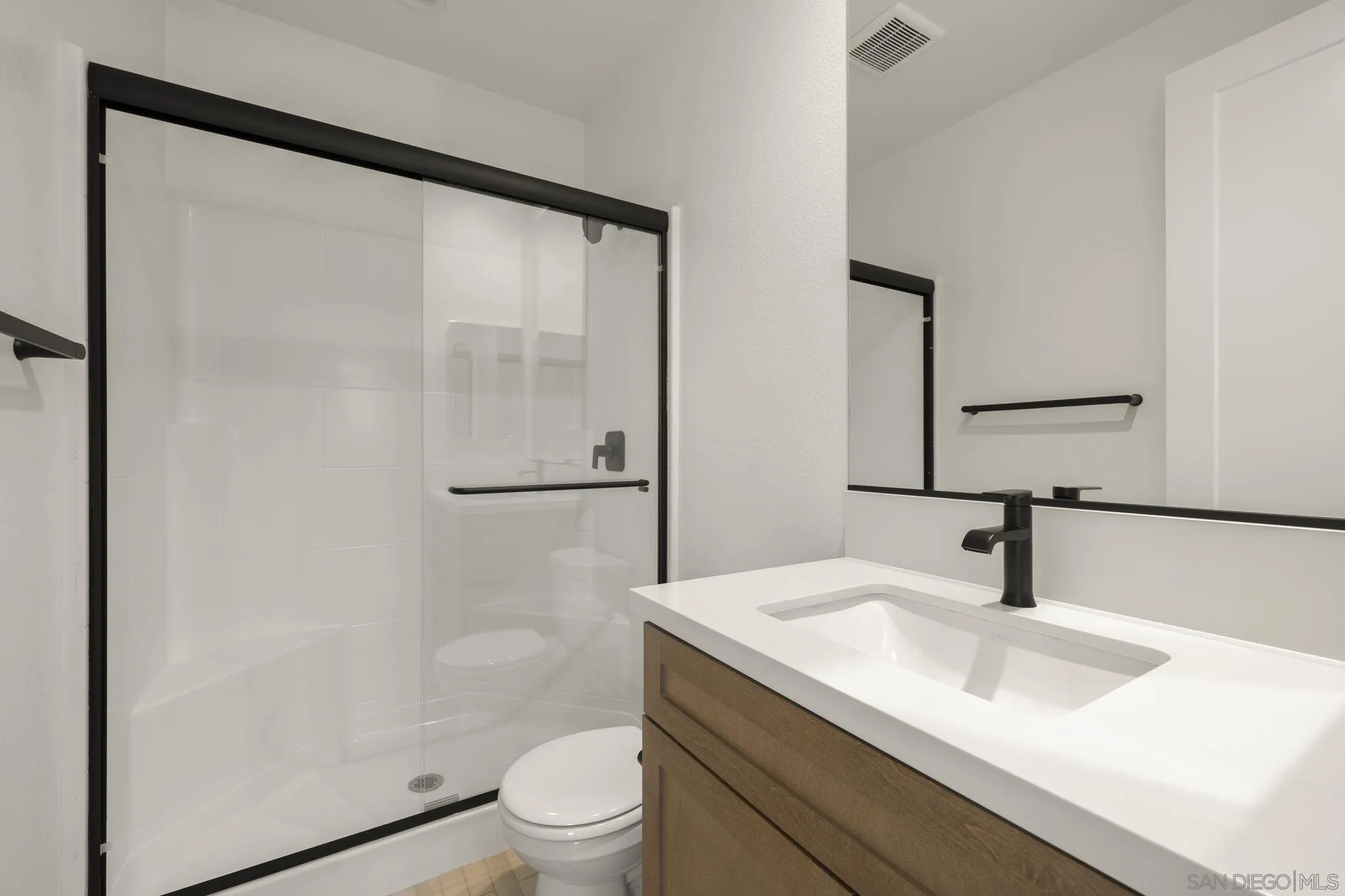 https://cdn.realtyfeed.com/cdn/127/260021184/066d1fc434e85b9dd54f1bbe43f33724.webp