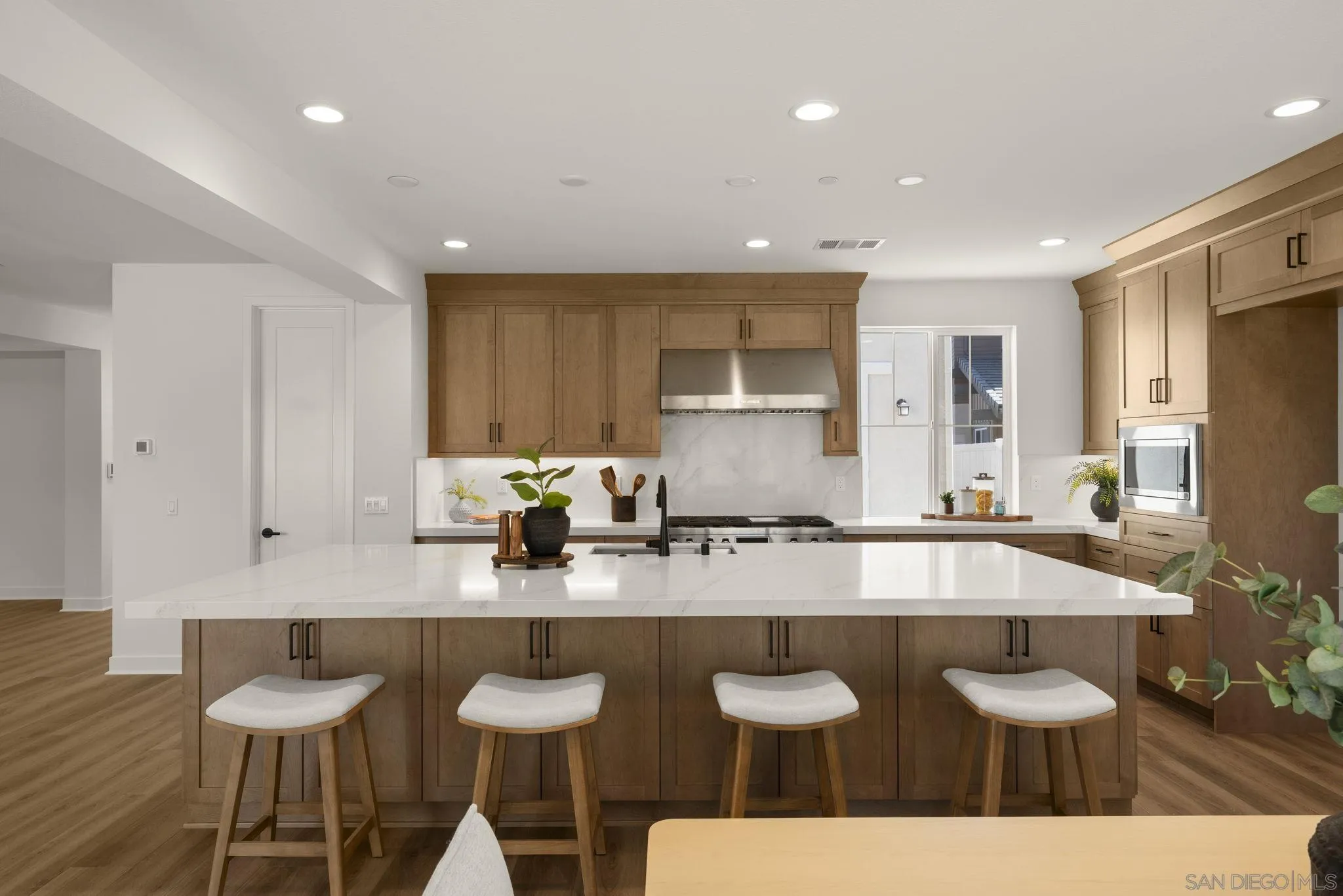 https://cdn.realtyfeed.com/cdn/127/260021184/2b2abb880f5b2d25e6dd530fd47ca5d7.webp