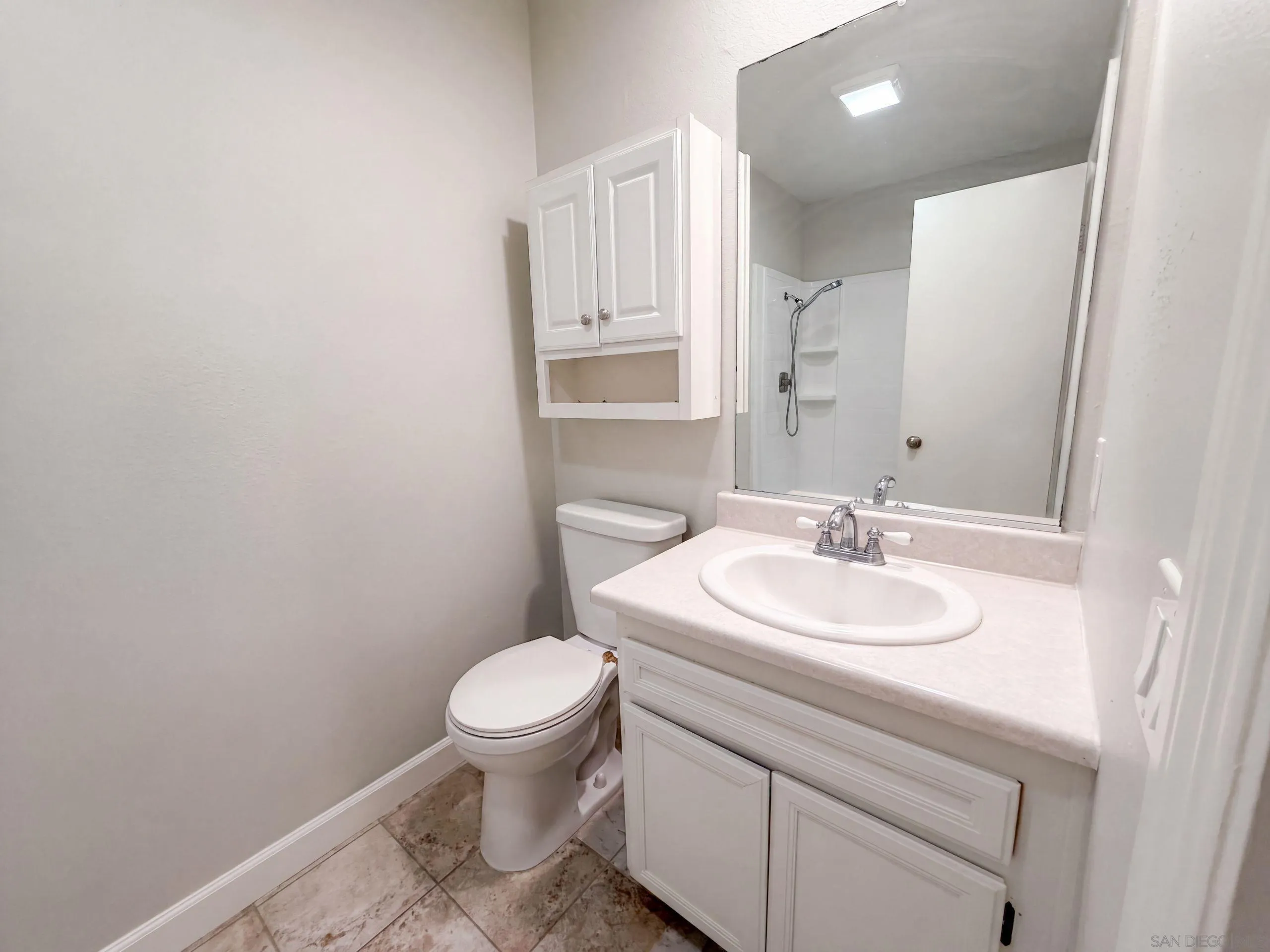 https://cdn.realtyfeed.com/cdn/127/260021185/b9d344381f4f9597f2af620f8f09398f.webp