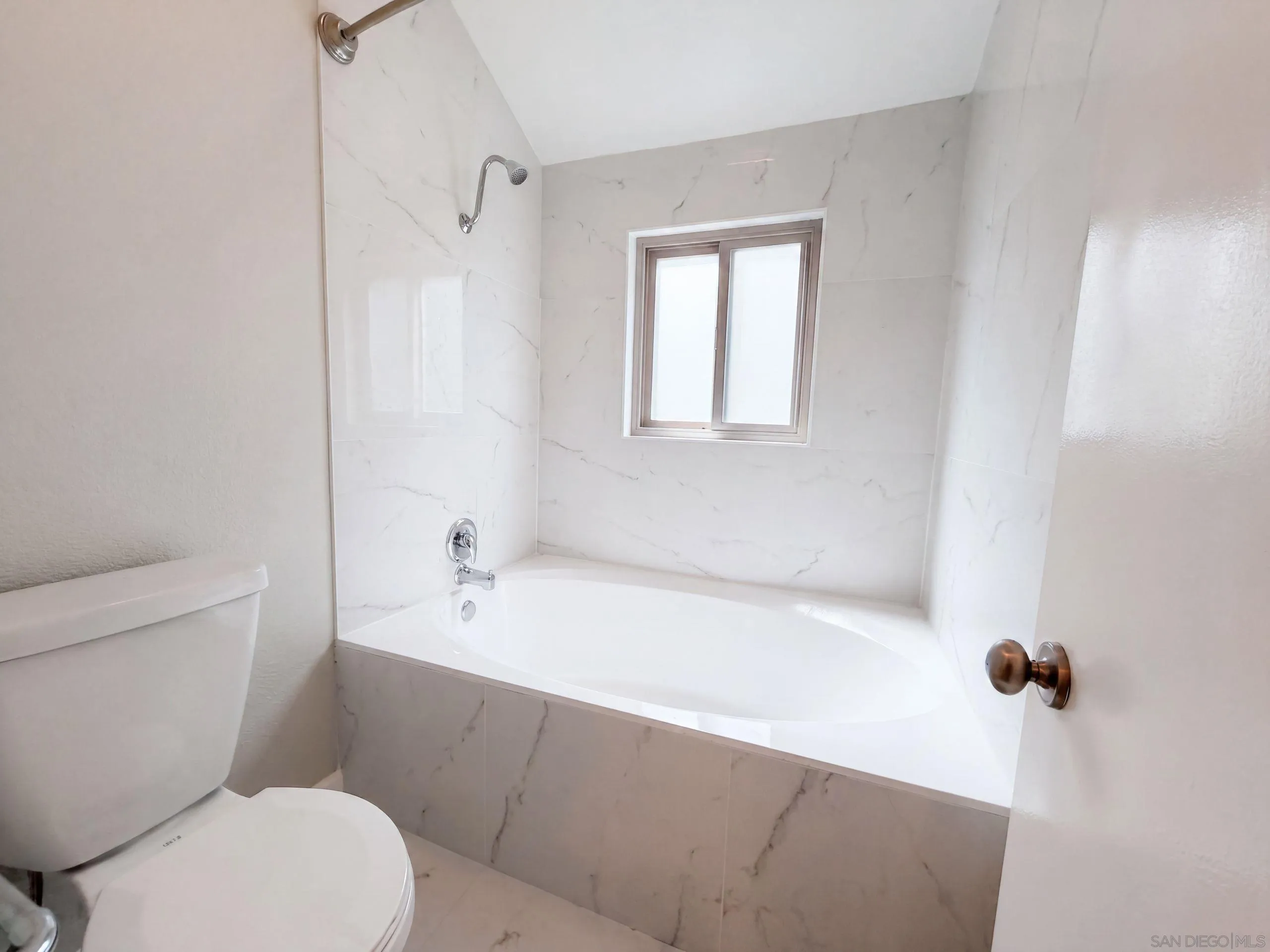 https://cdn.realtyfeed.com/cdn/127/260021185/df4523258003cb770e1531bfb1871075.webp