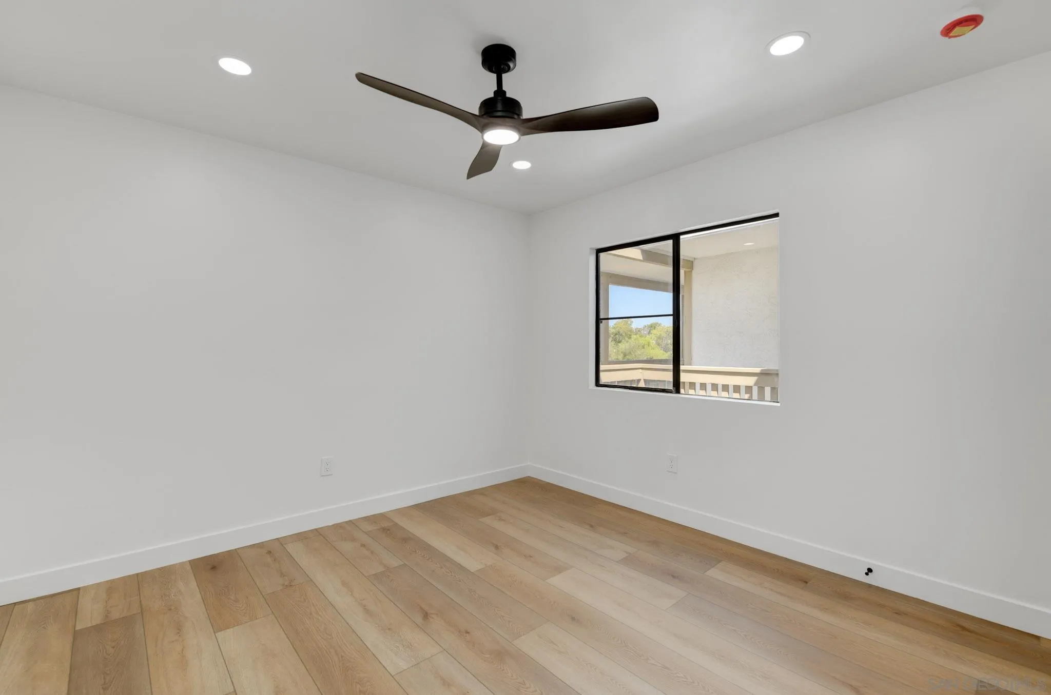 https://cdn.realtyfeed.com/cdn/127/260021187/4ae705db2cc1da0a6b6ca128669cbfdc.webp