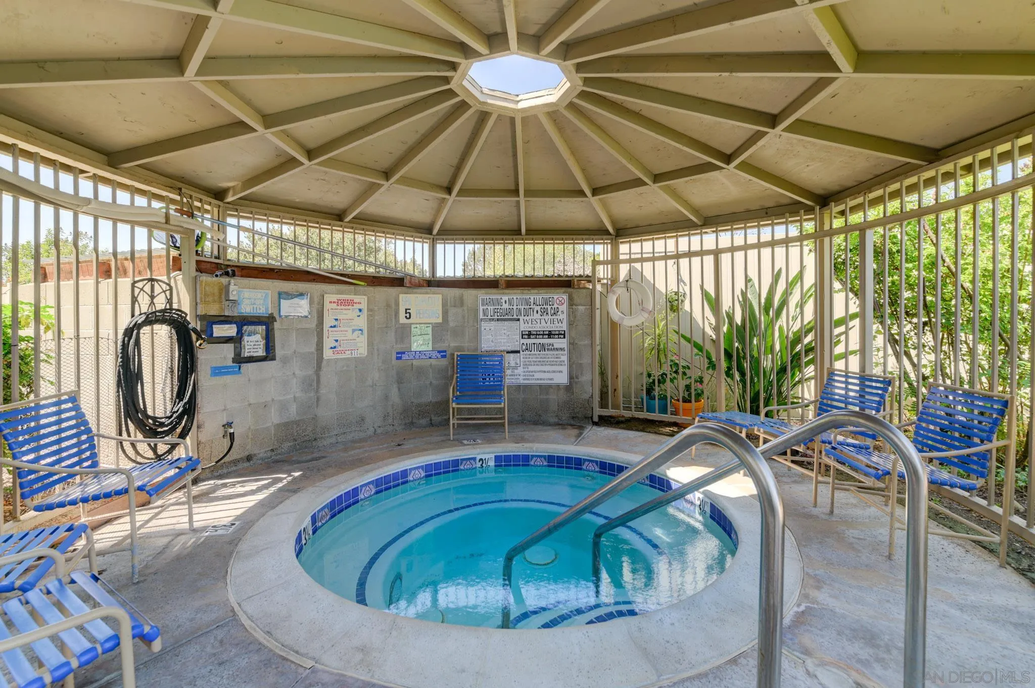 https://cdn.realtyfeed.com/cdn/127/260021187/b42163d1067686bbb3fb372959db2932.webp