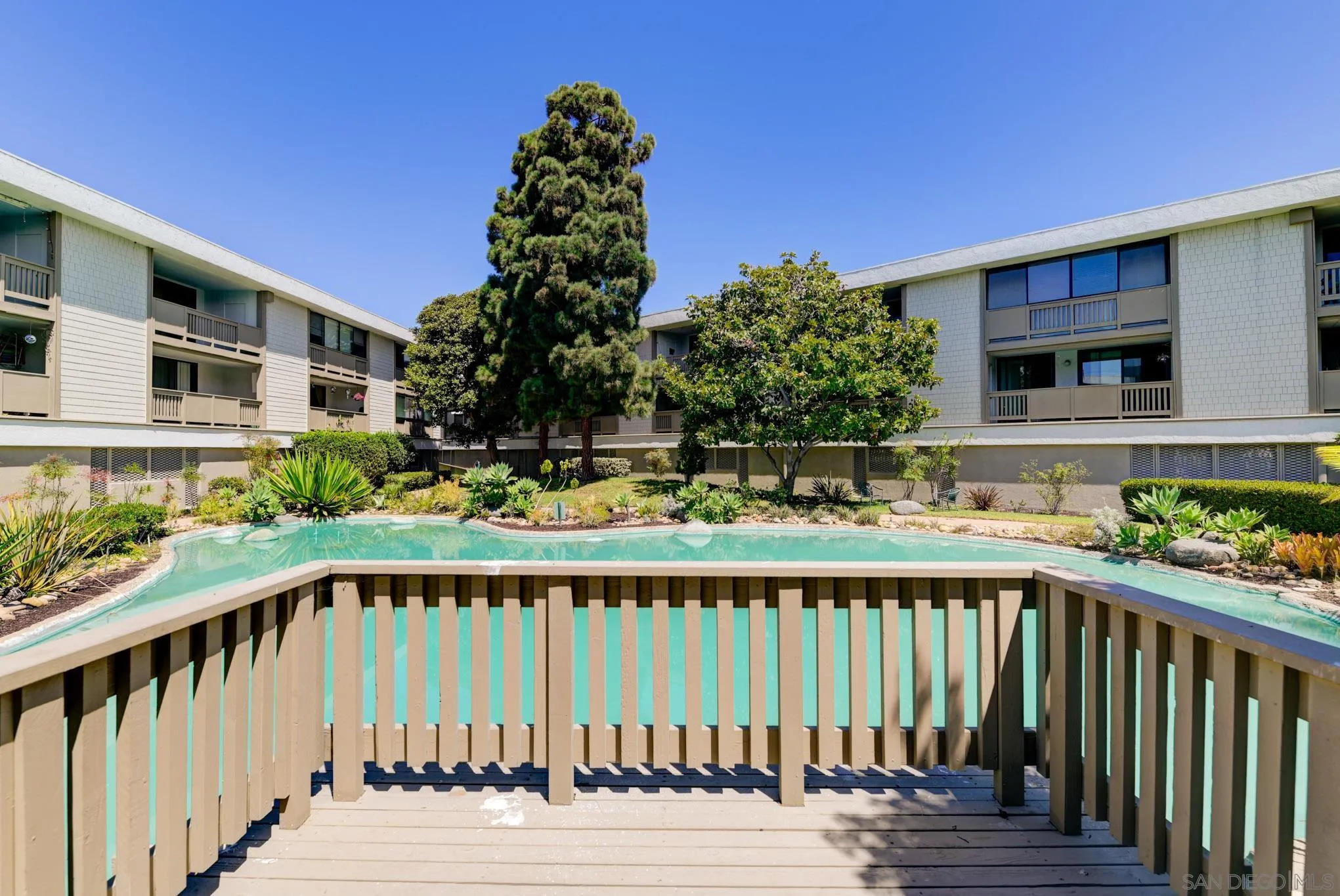 https://cdn.realtyfeed.com/cdn/127/260021187/f6b9369e5b9b6813fee16799eb716708.webp