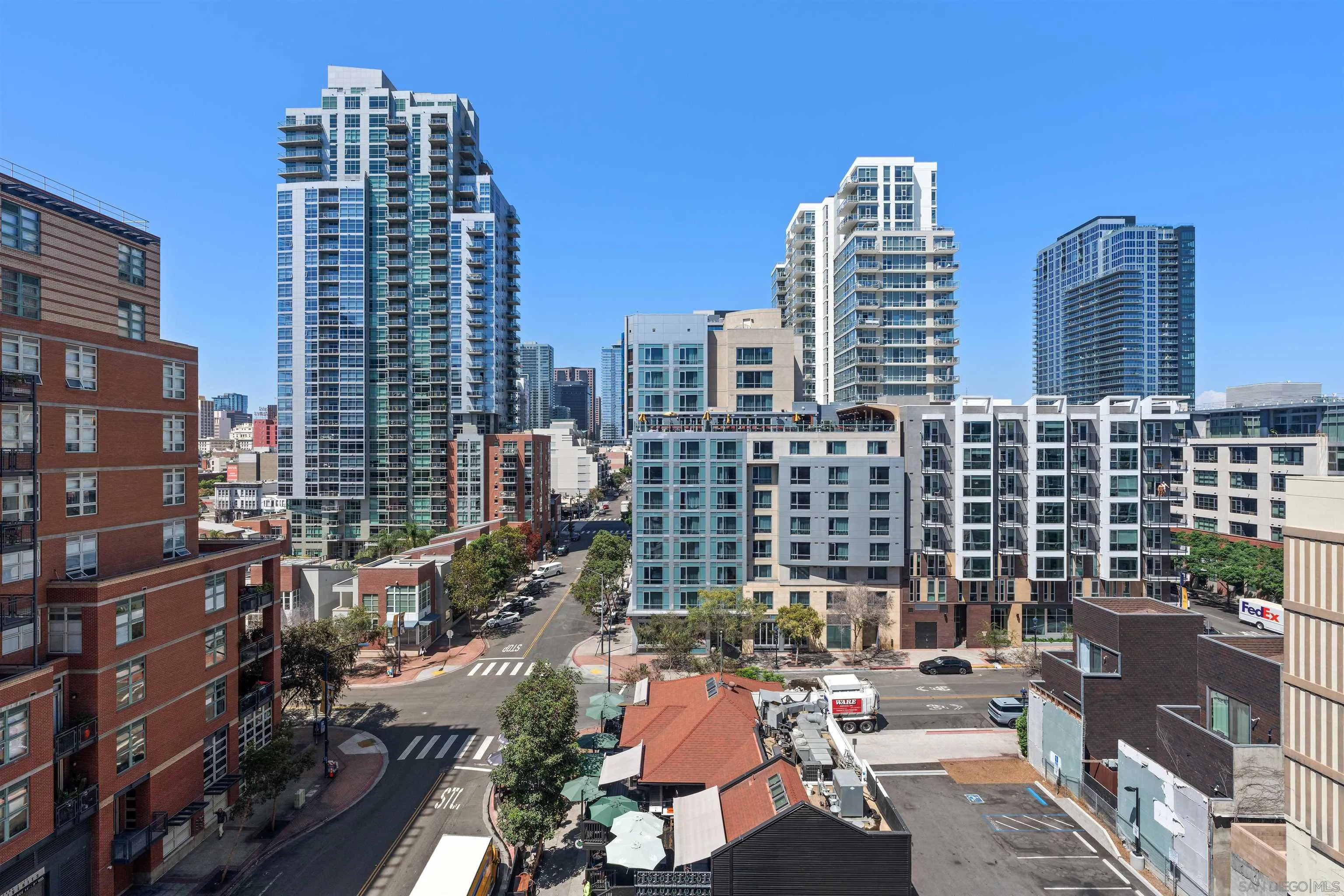 https://cdn.realtyfeed.com/cdn/127/260021189/33279dd7b5769ae5f94132d988c07562.webp