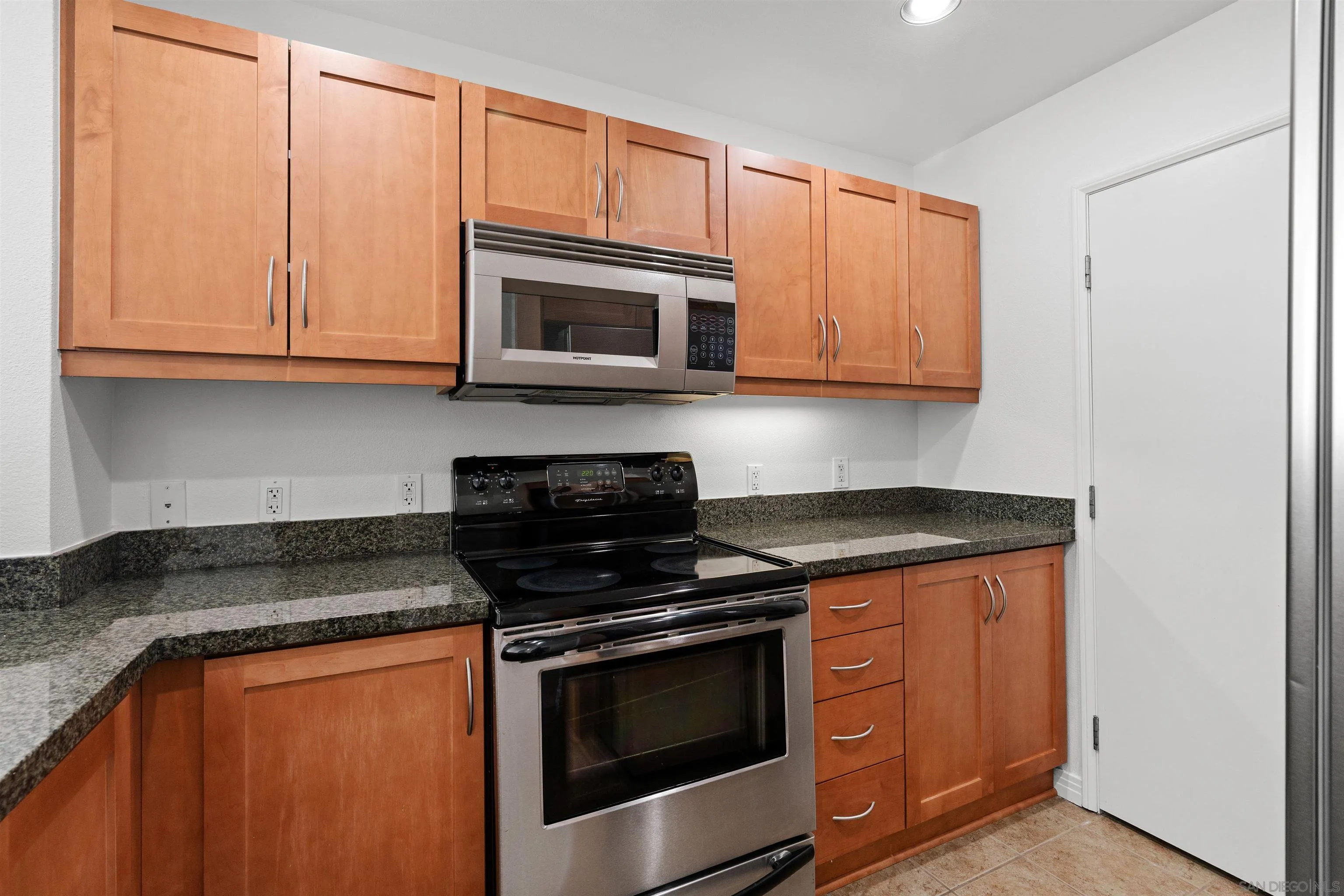 https://cdn.realtyfeed.com/cdn/127/260021189/3b3a19ba7345804de37bc9be0f847025.webp