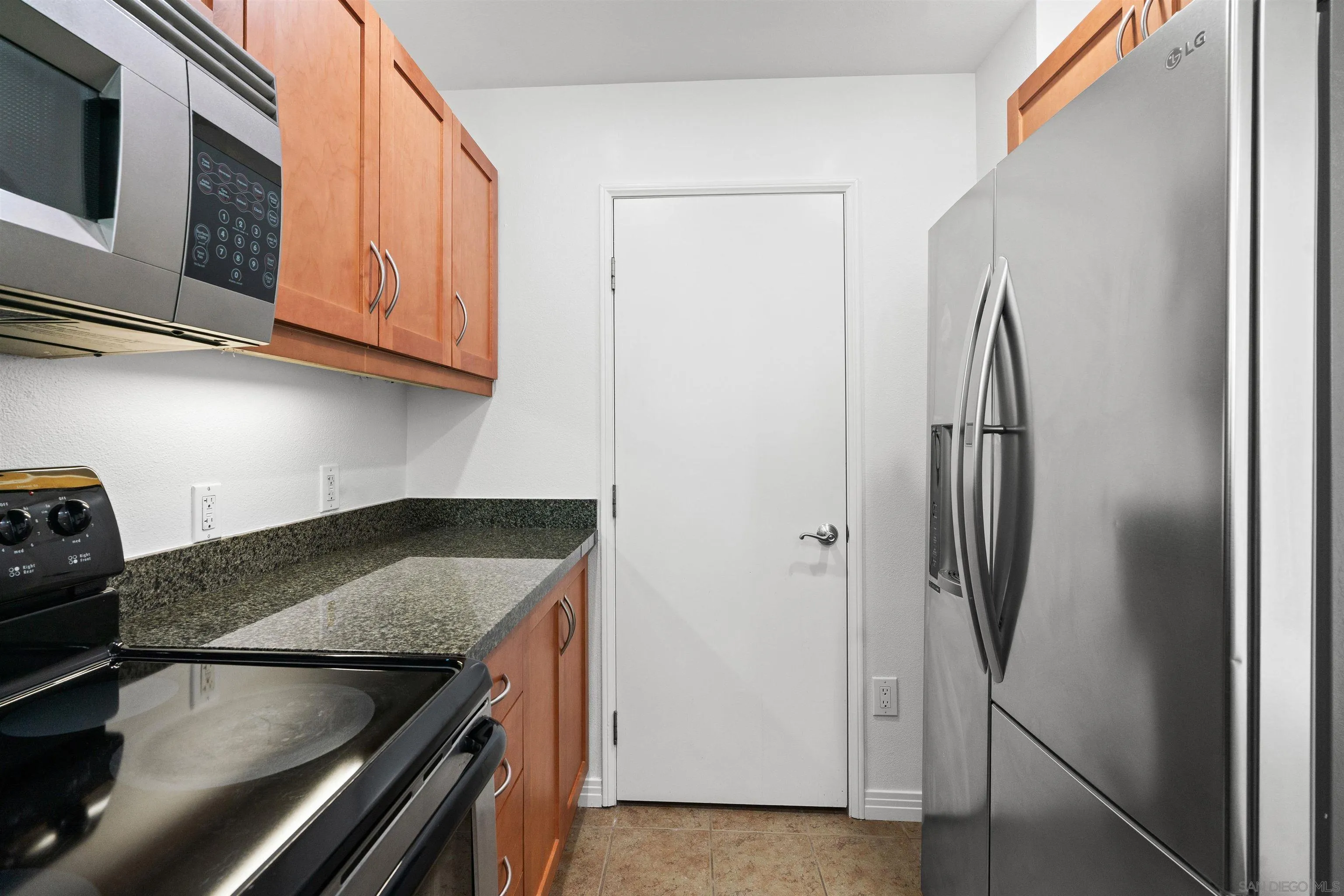 https://cdn.realtyfeed.com/cdn/127/260021189/477dbc8f7afa5490d063badfb2f2485e.webp