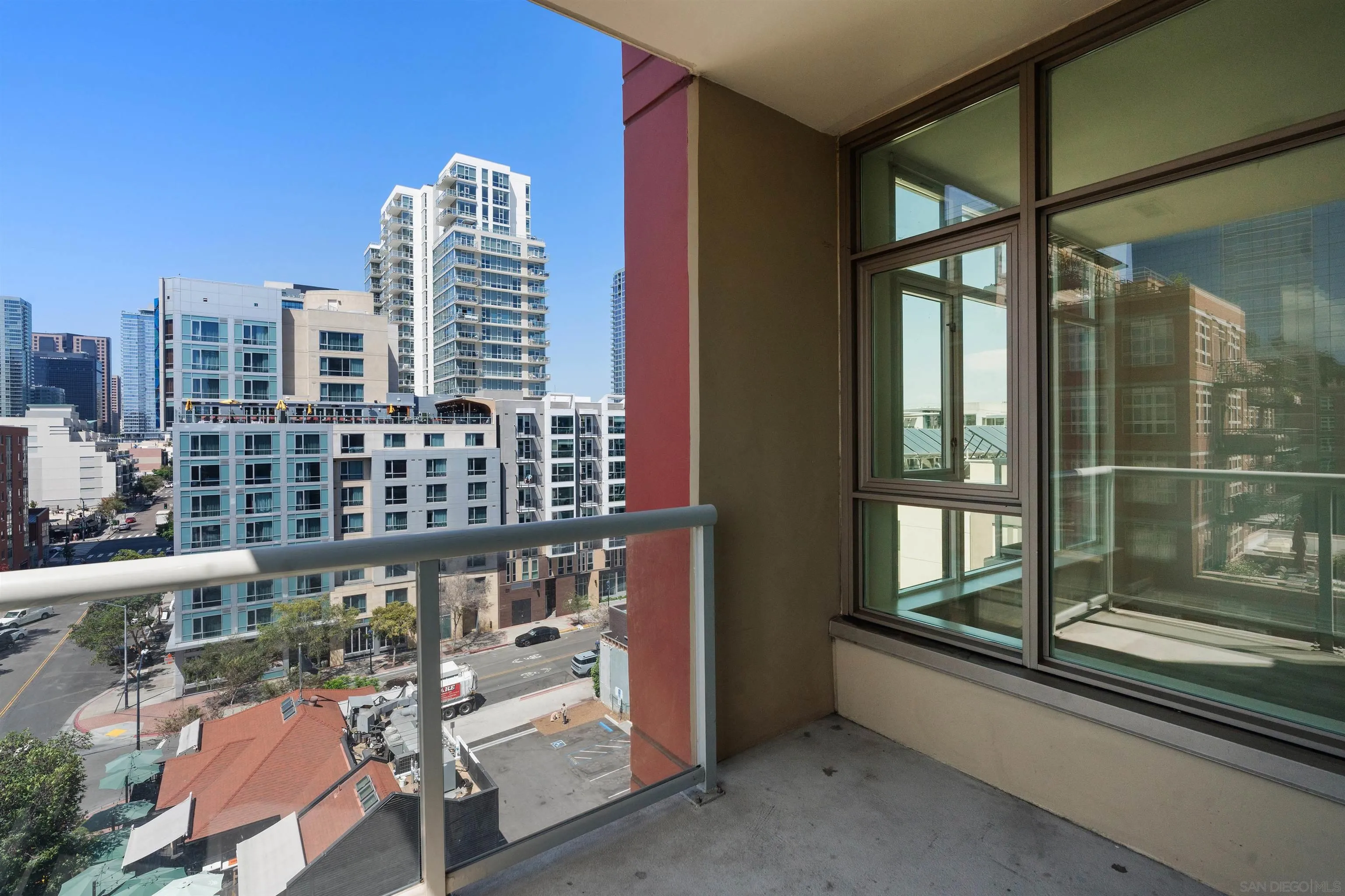 https://cdn.realtyfeed.com/cdn/127/260021189/55b43406a2cc855c4426d914004d1033.webp