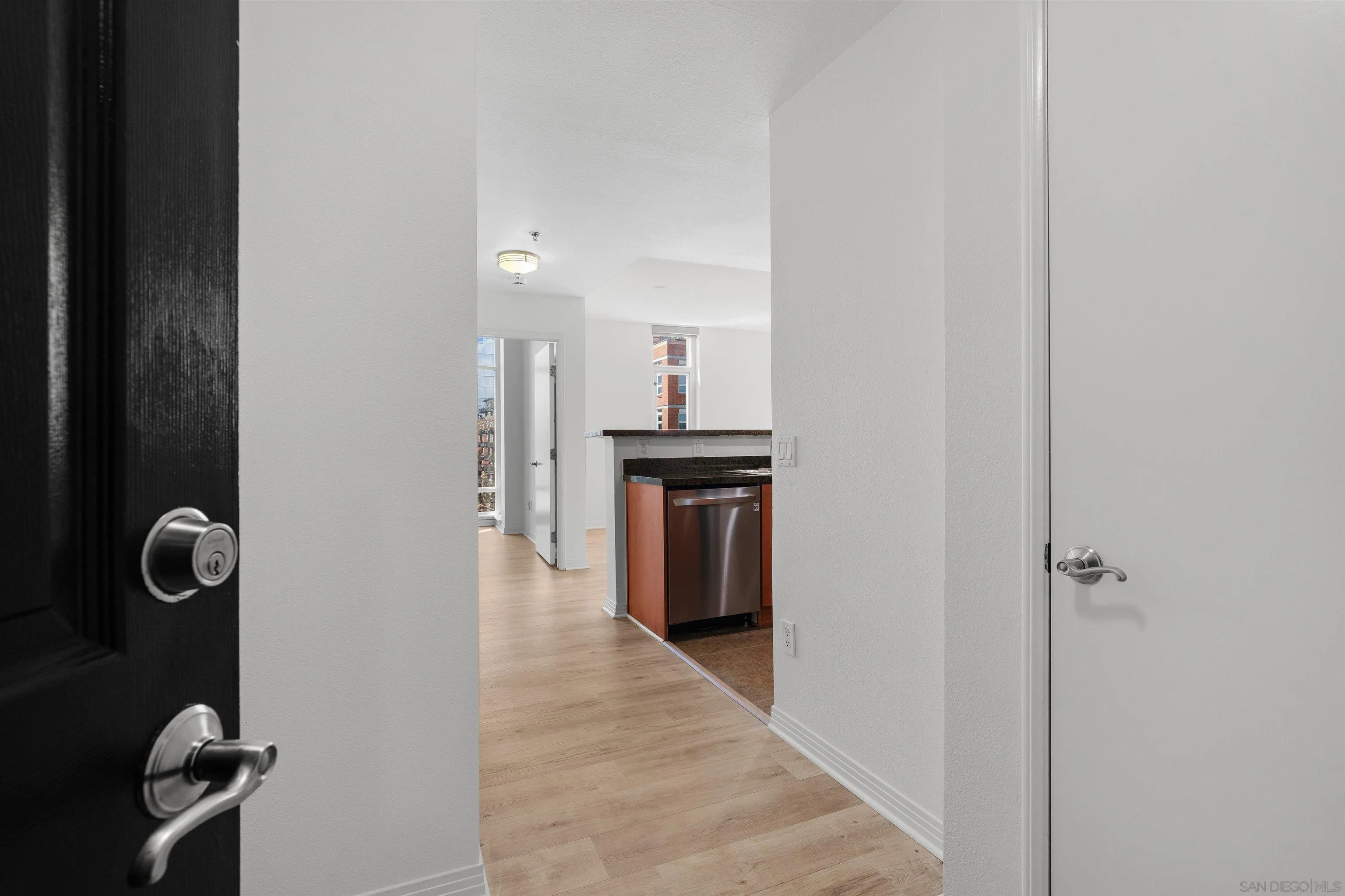 https://cdn.realtyfeed.com/cdn/127/260021189/e9066da846997bf7d1f9b92ae0747633.webp