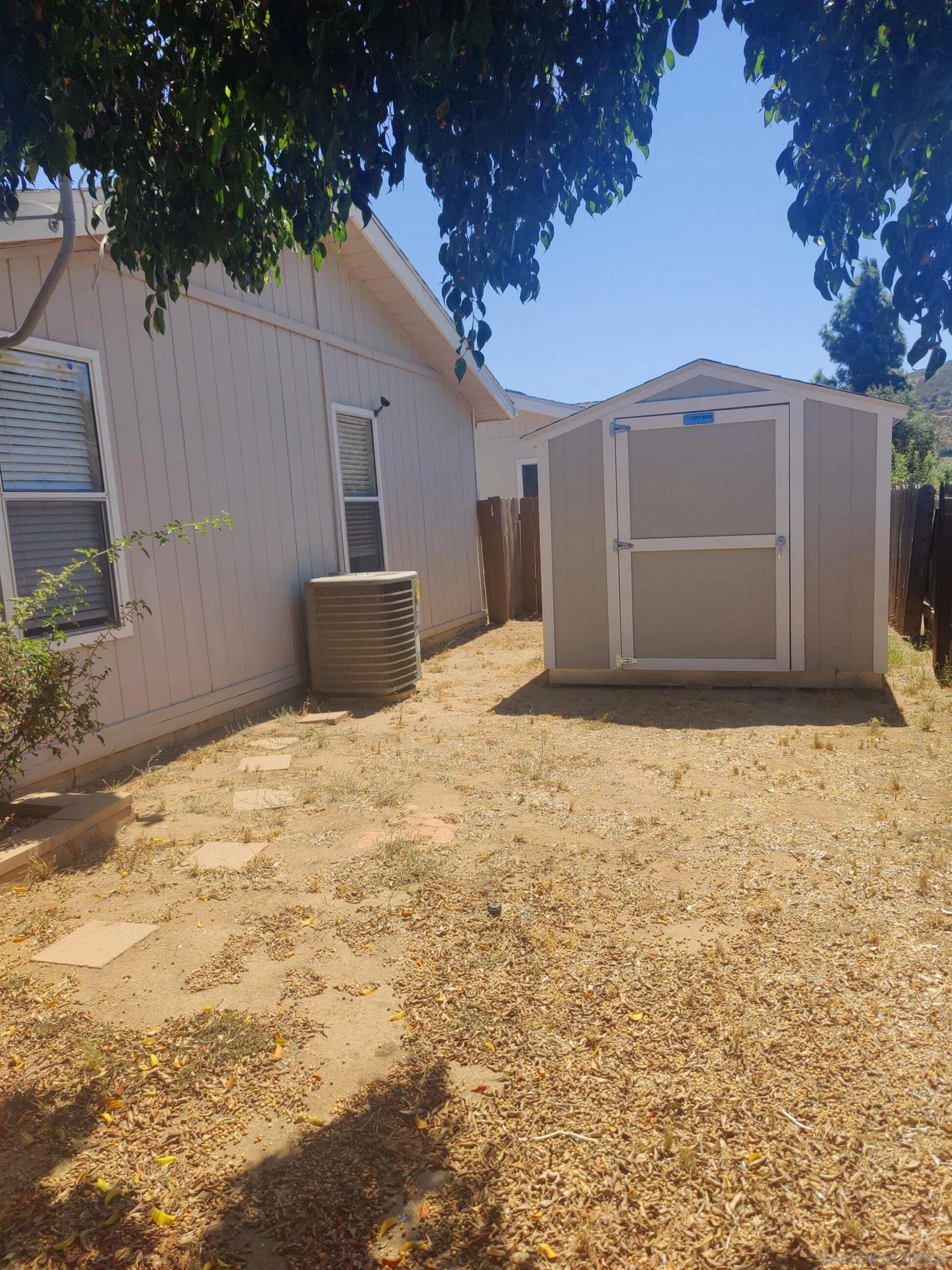 https://cdn.realtyfeed.com/cdn/127/260021192/4eef4cf95c96e79f83fd201fd5b6d05b.webp