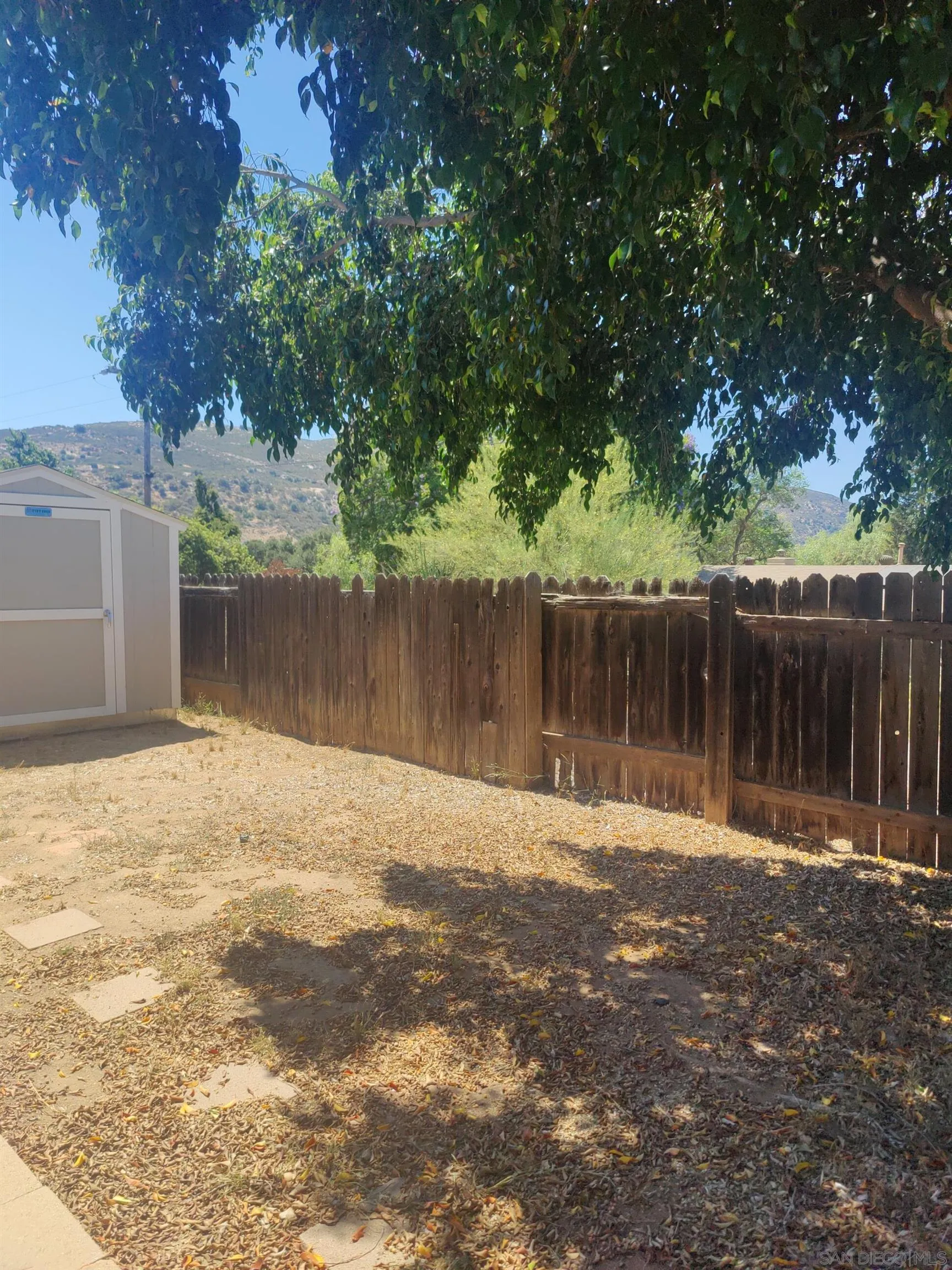 https://cdn.realtyfeed.com/cdn/127/260021192/a415cc88e74e04d629c14e82b9696a03.webp