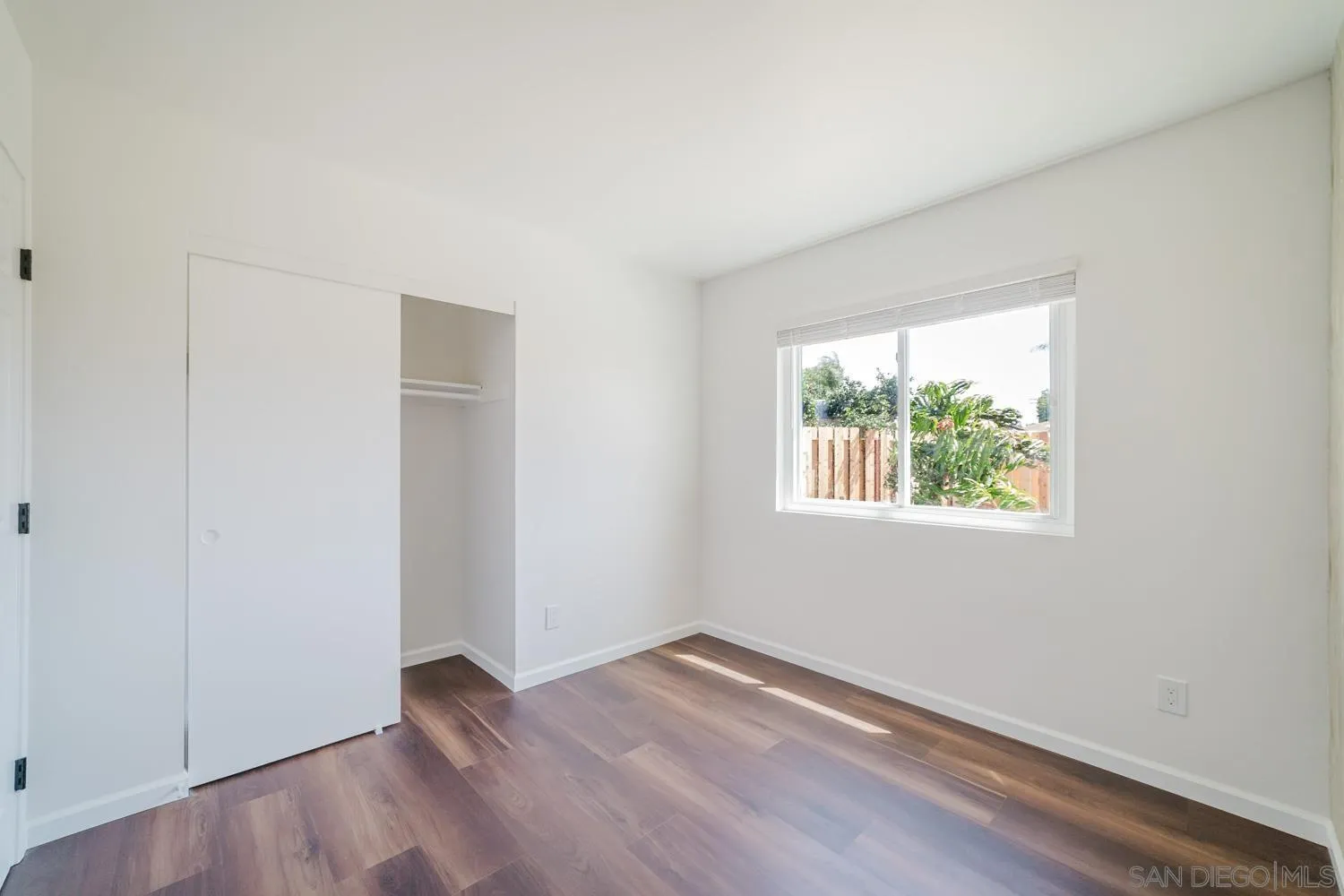 https://cdn.realtyfeed.com/cdn/127/260021193/113ac980044dc54385a84914cc48306f.webp
