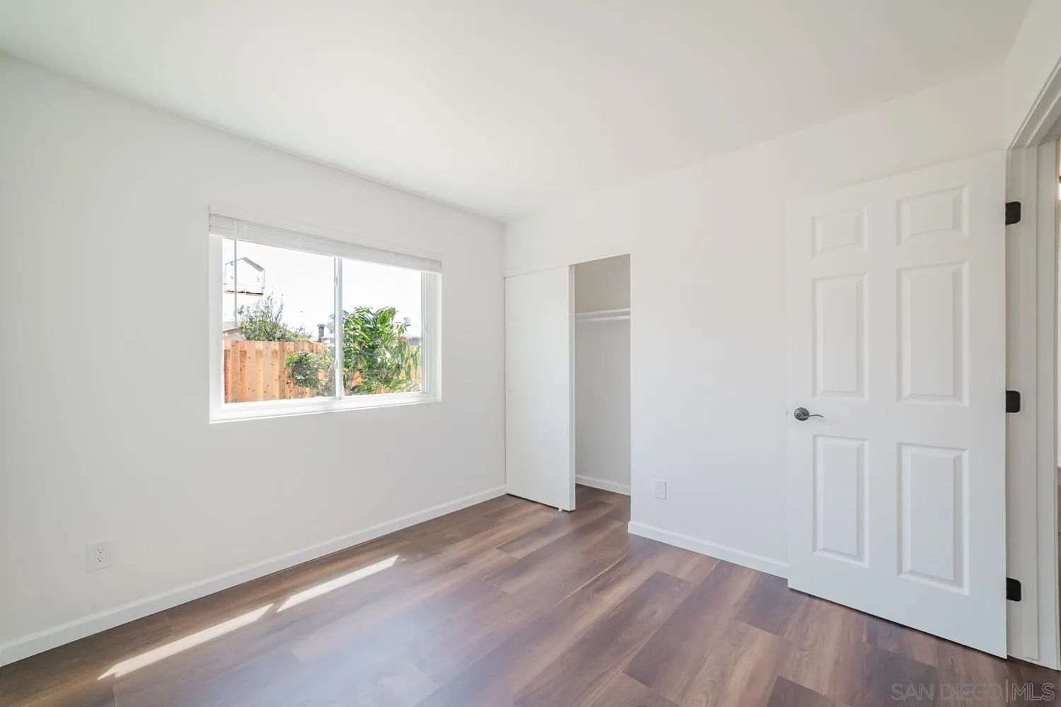 https://cdn.realtyfeed.com/cdn/127/260021193/24bbbf85458a54640bcacab0c7dc3ff1.webp