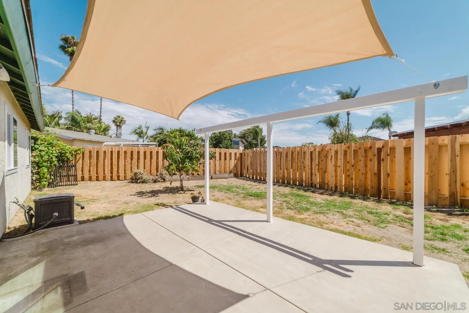 https://cdn.realtyfeed.com/cdn/127/260021193/61bec9fd66ccc4a6ec1f57ecadba8d2b.webp