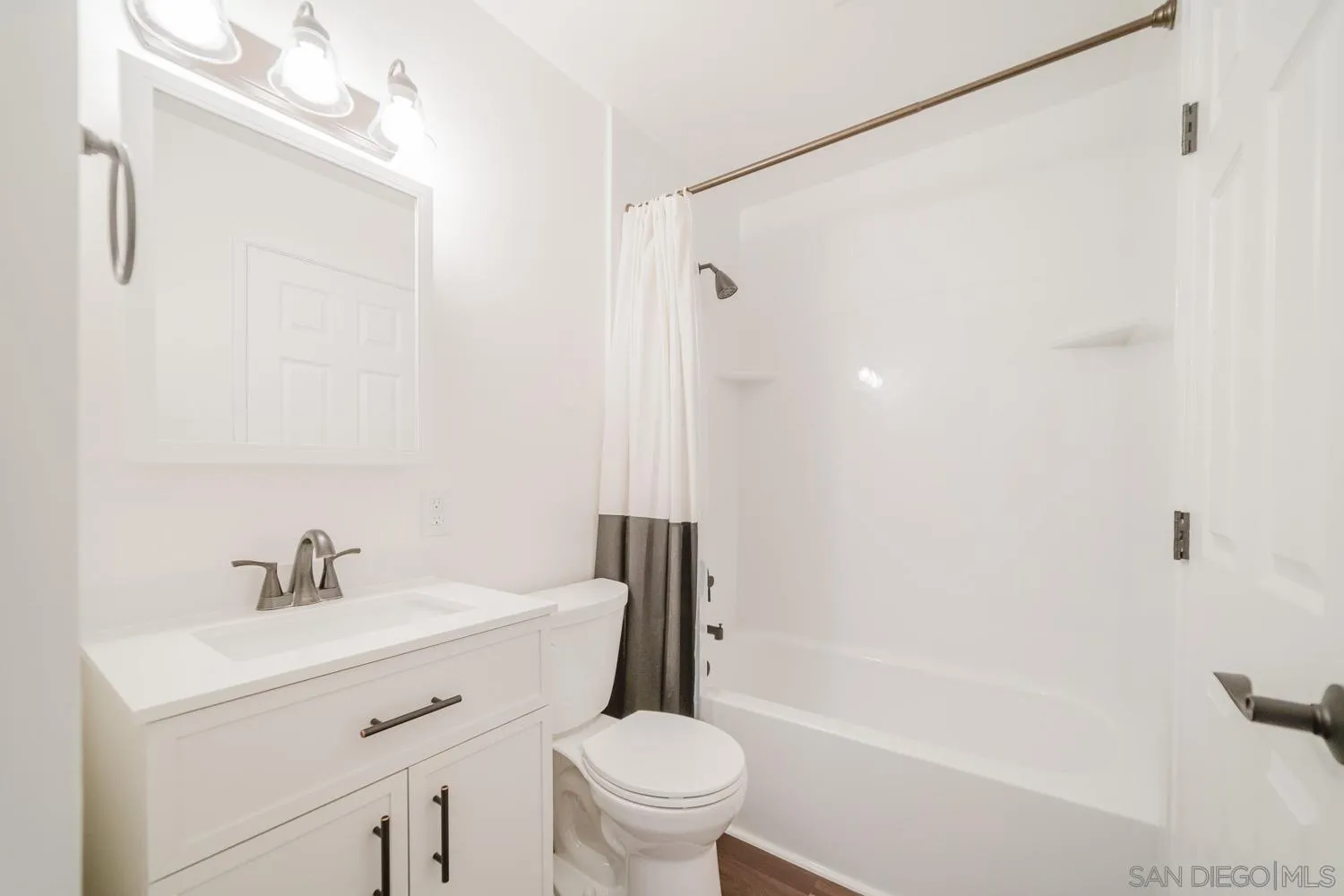 https://cdn.realtyfeed.com/cdn/127/260021193/65b2fdf5c8053763440820c08a9559cd.webp